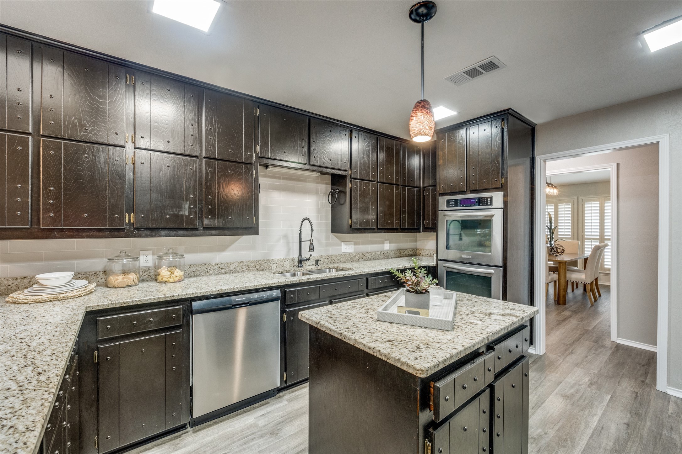 101 Circleview Drive S