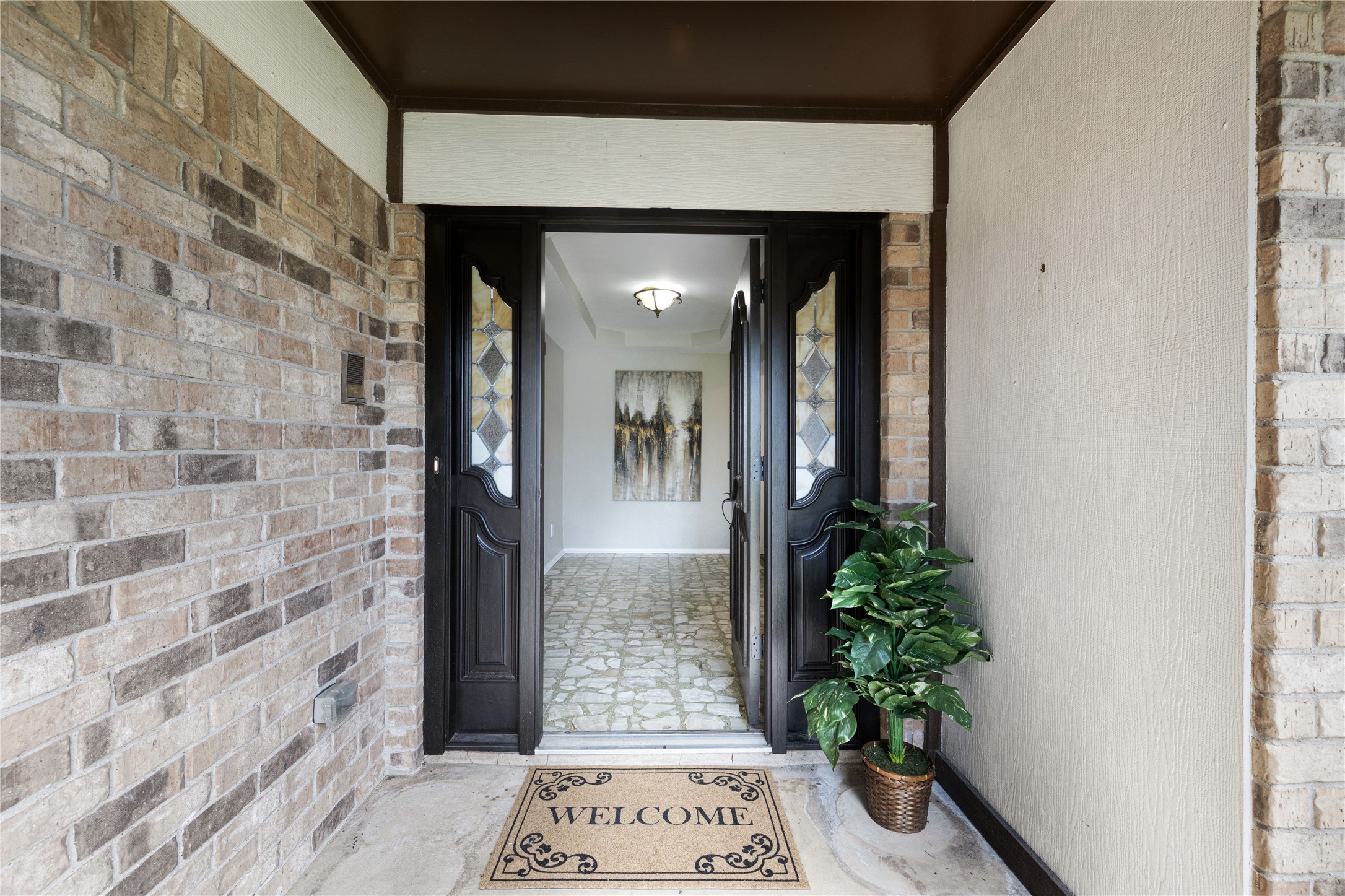 101 Circleview Drive S