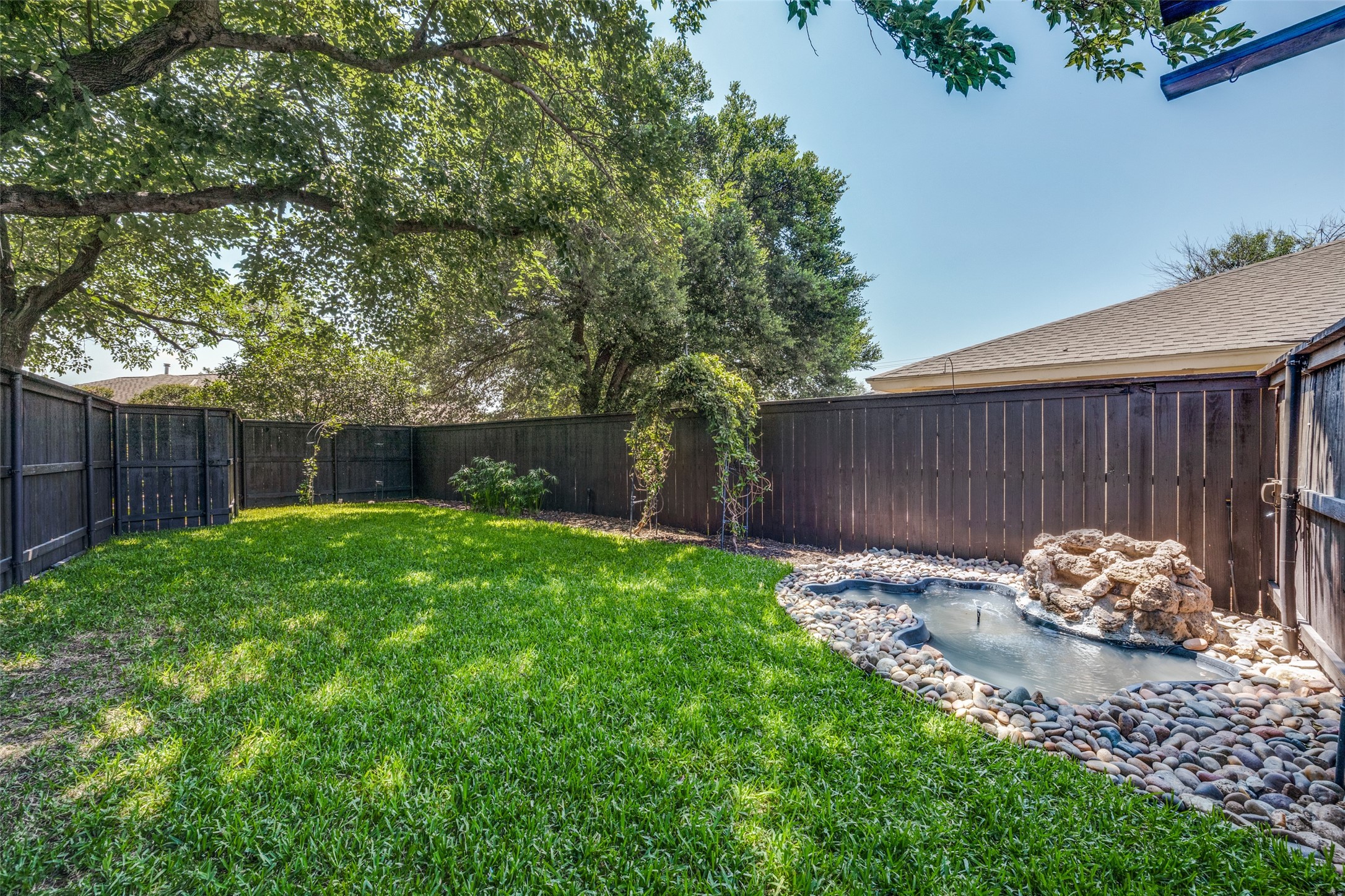 101 Circleview Drive S