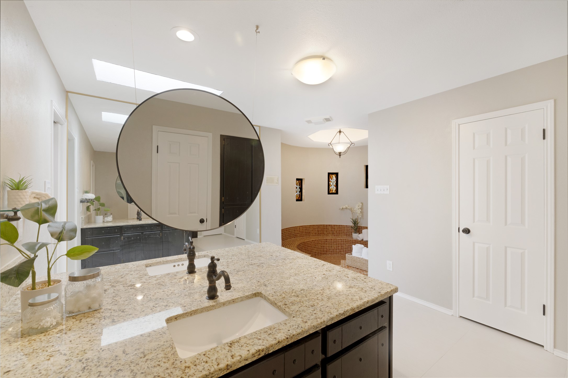 101 Circleview Drive S