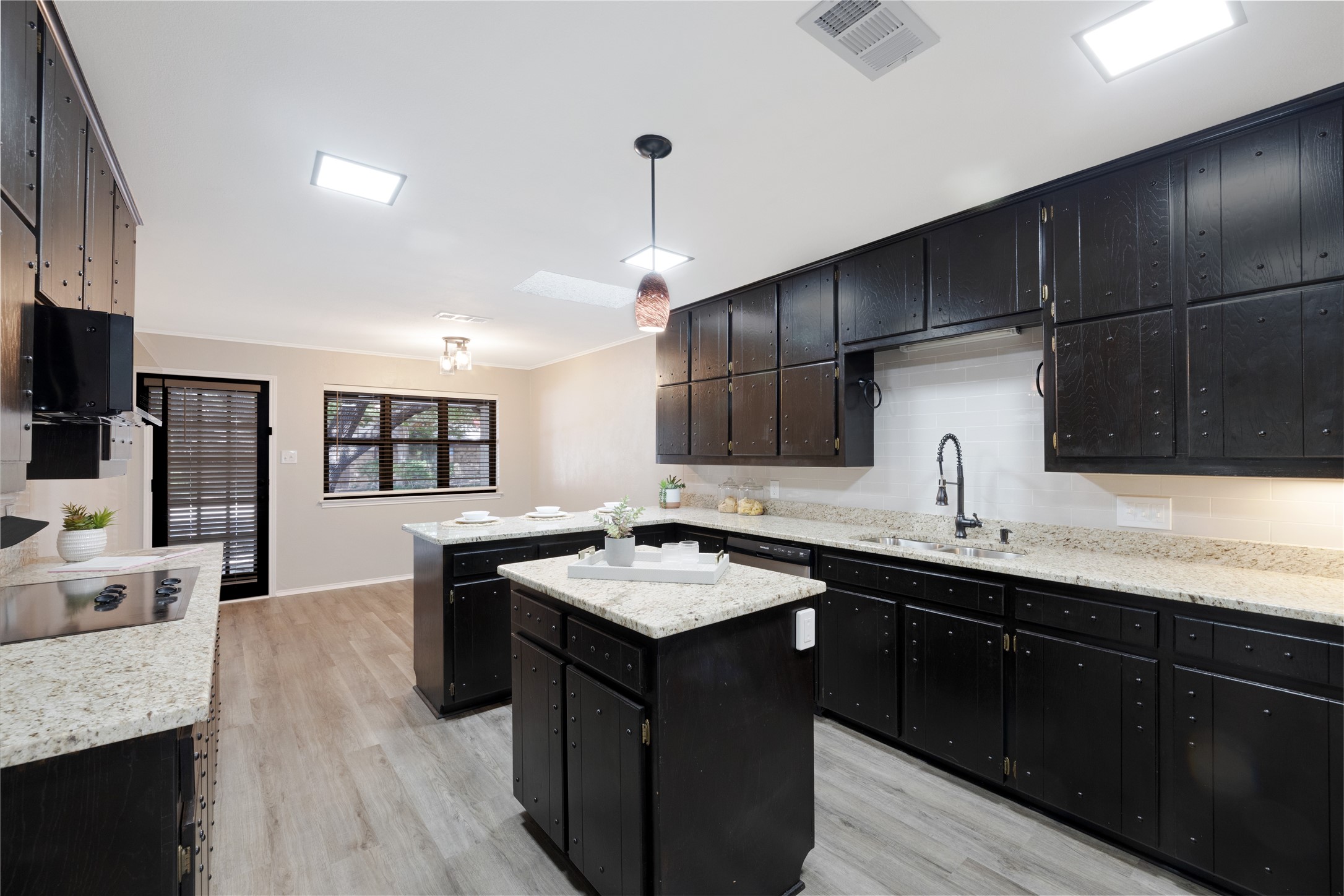 101 Circleview Drive S