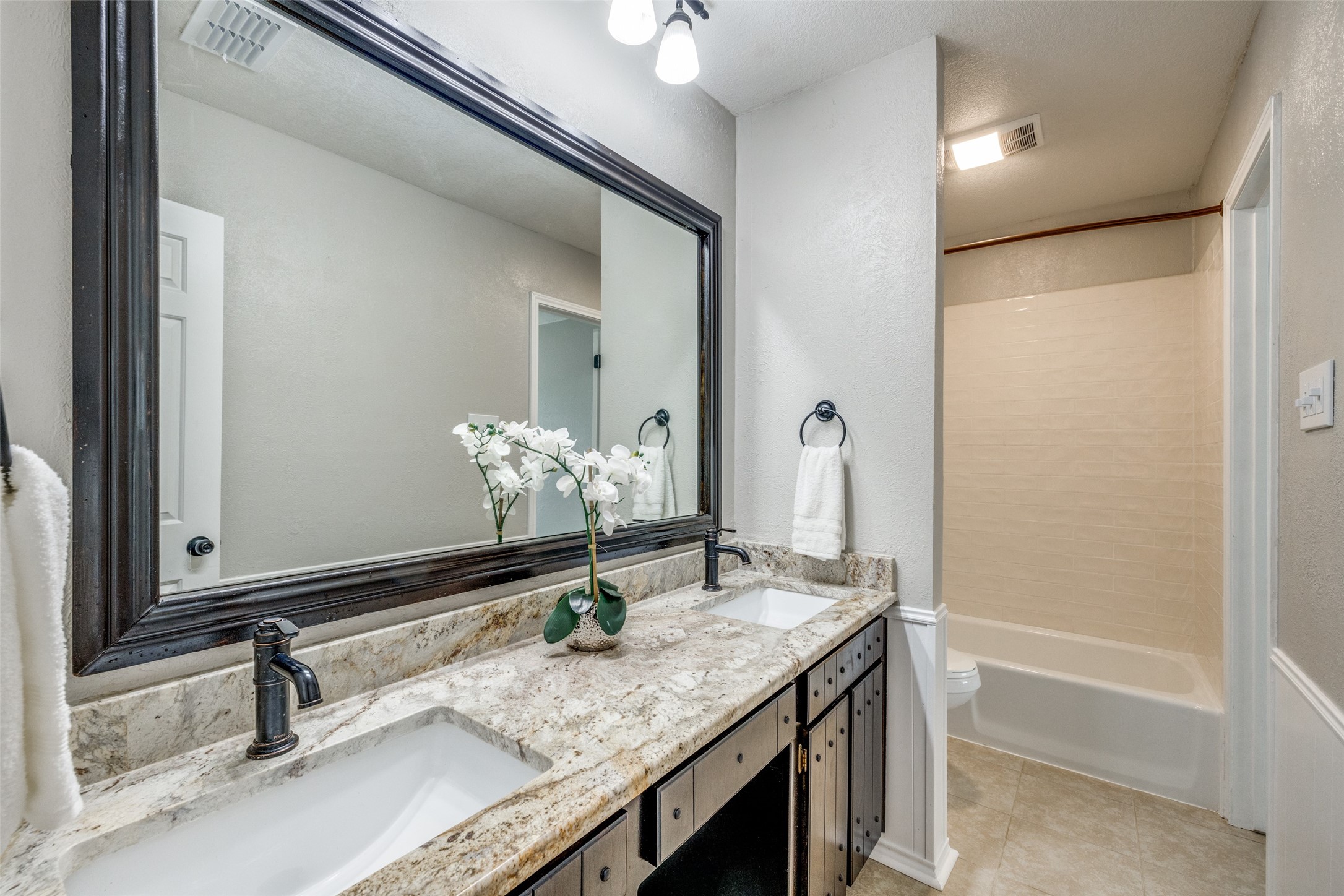 101 Circleview Drive S