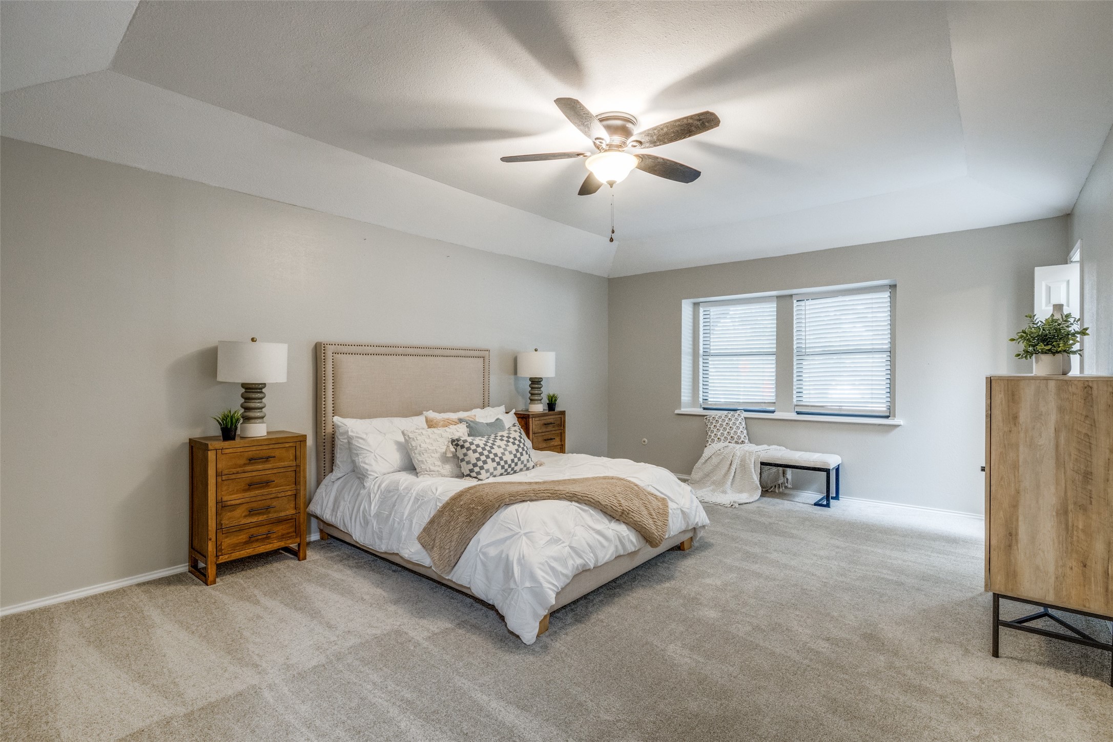 101 Circleview Drive S