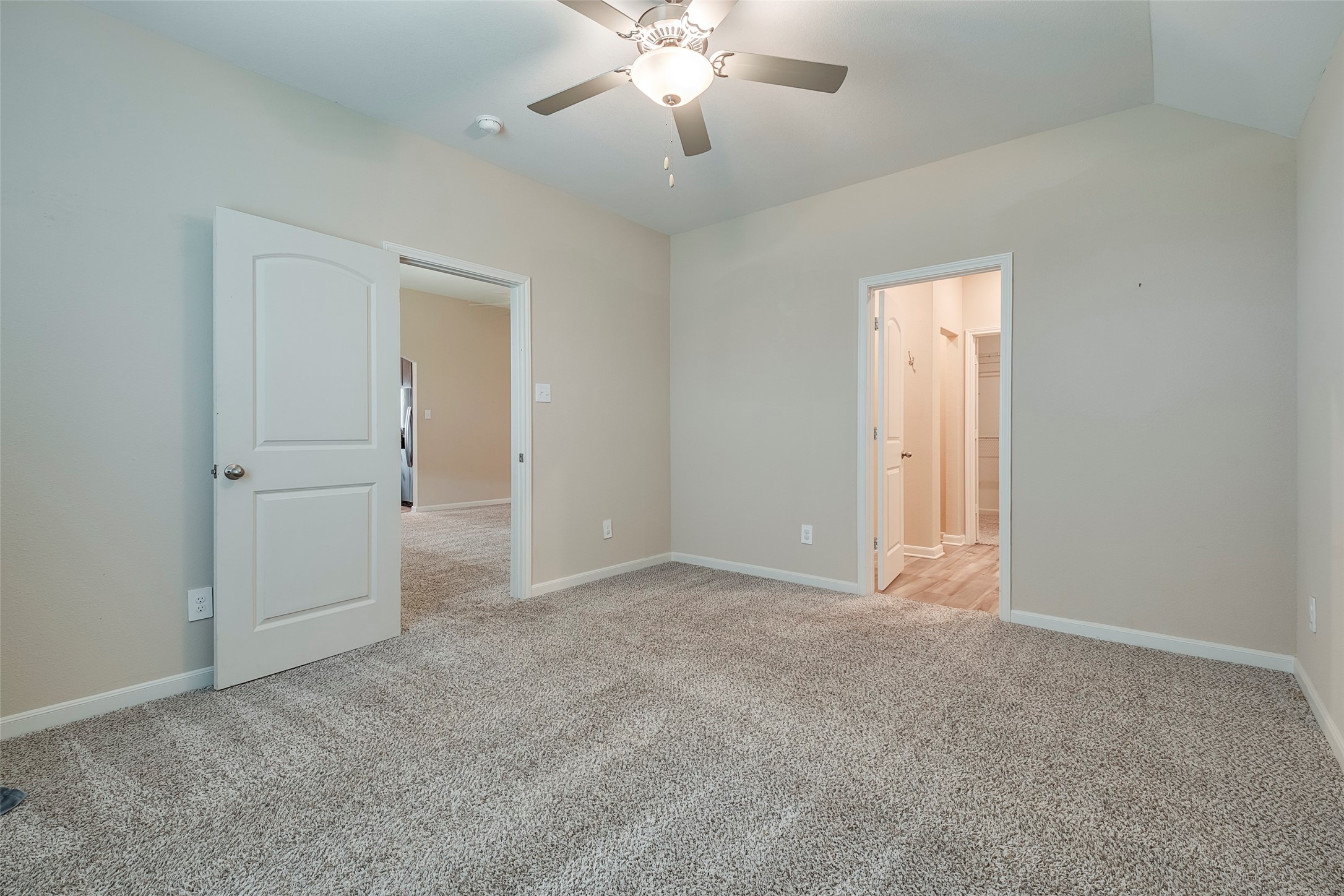 220 Ridgeland Oaks Drive