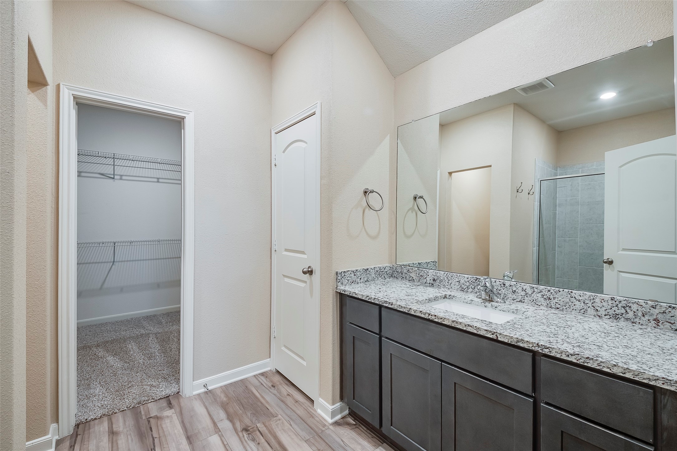 220 Ridgeland Oaks Drive