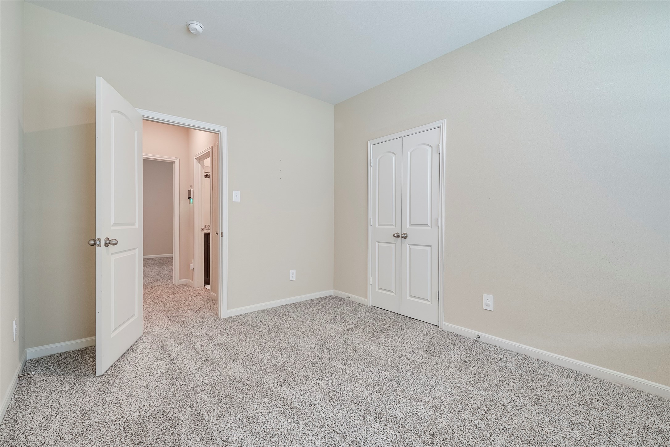 220 Ridgeland Oaks Drive