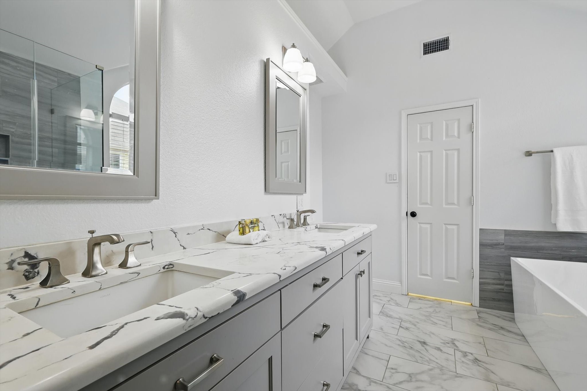 4704 Misty Ridge Drive