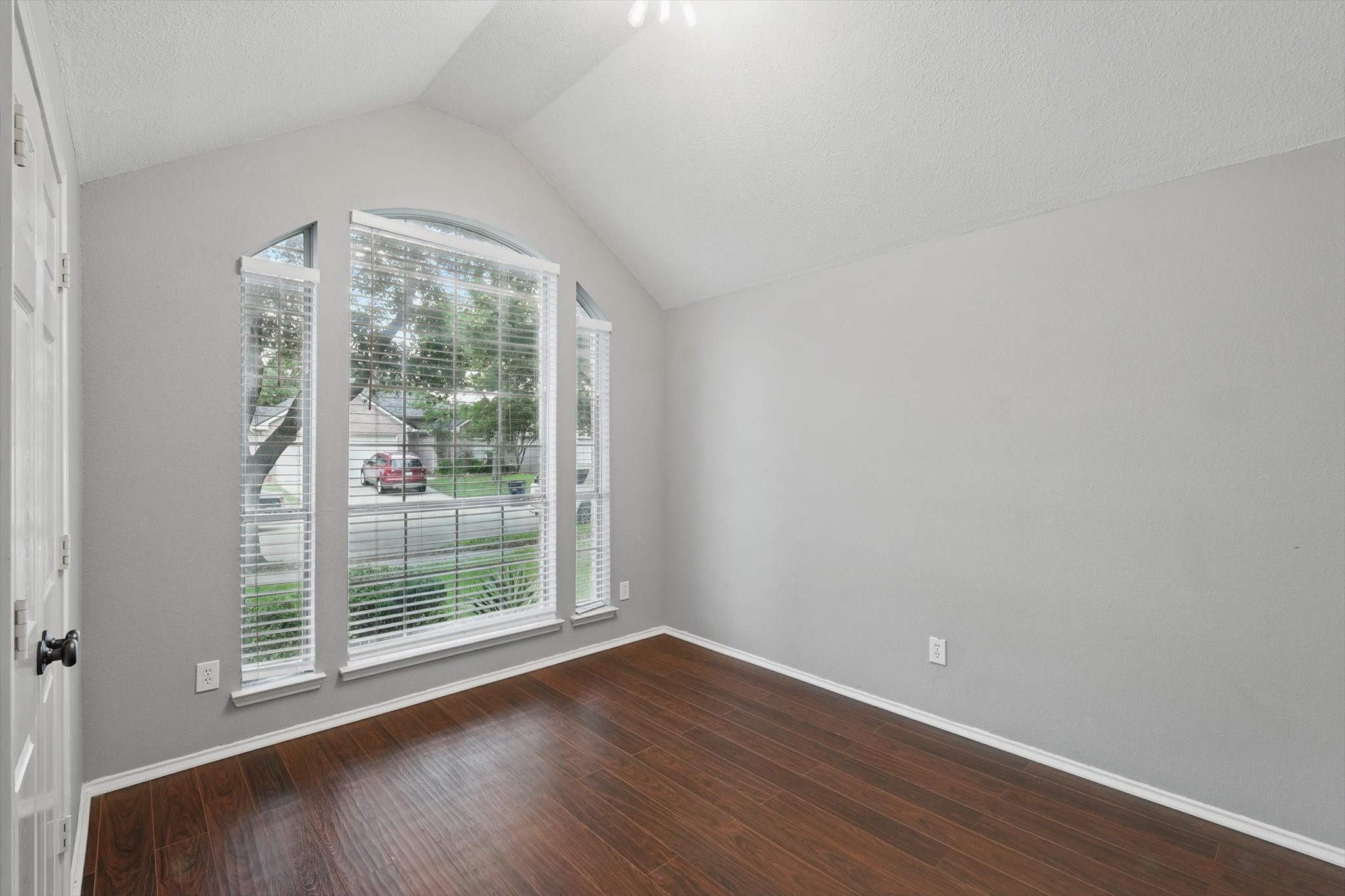 4704 Misty Ridge Drive