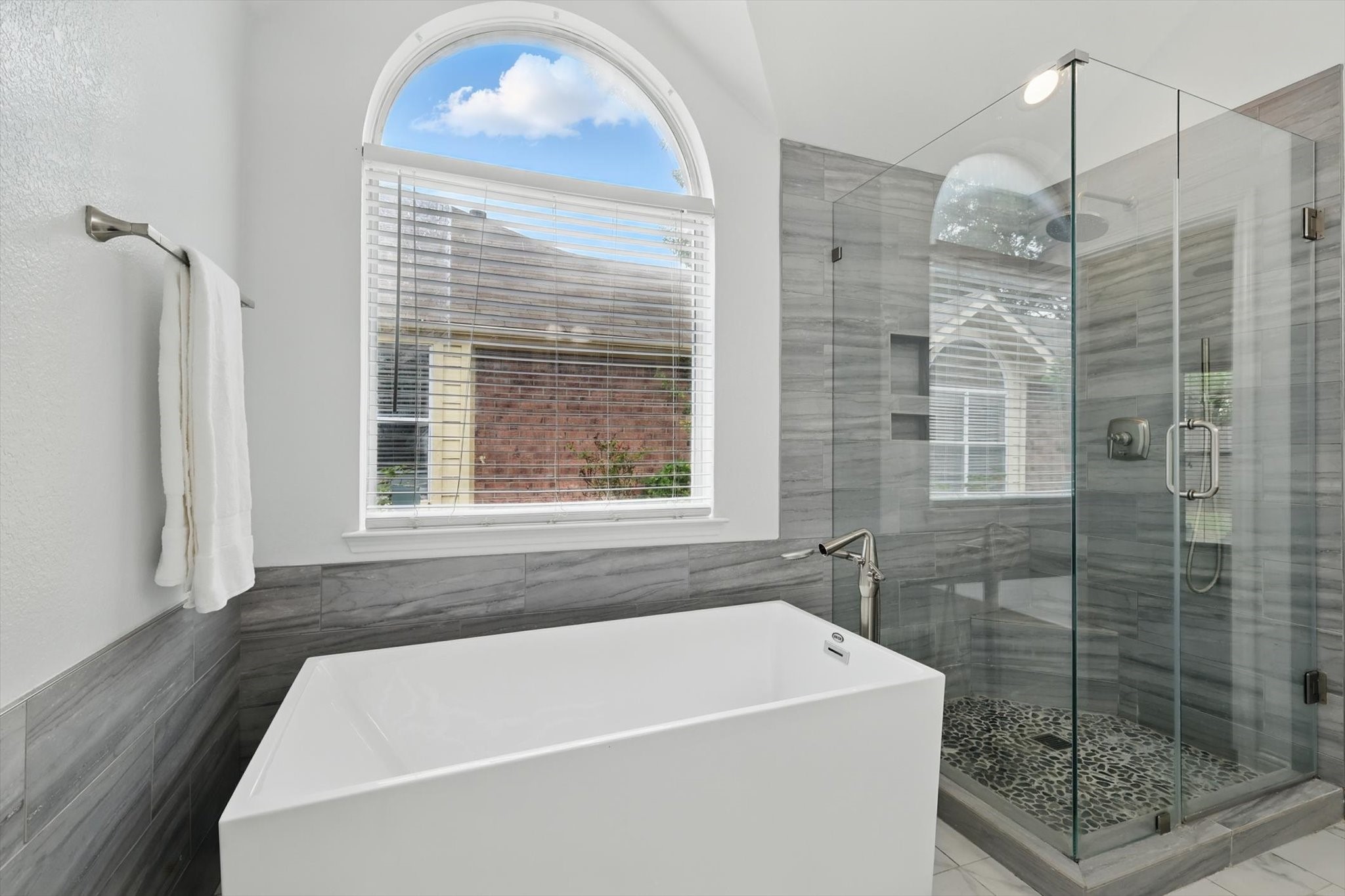 4704 Misty Ridge Drive