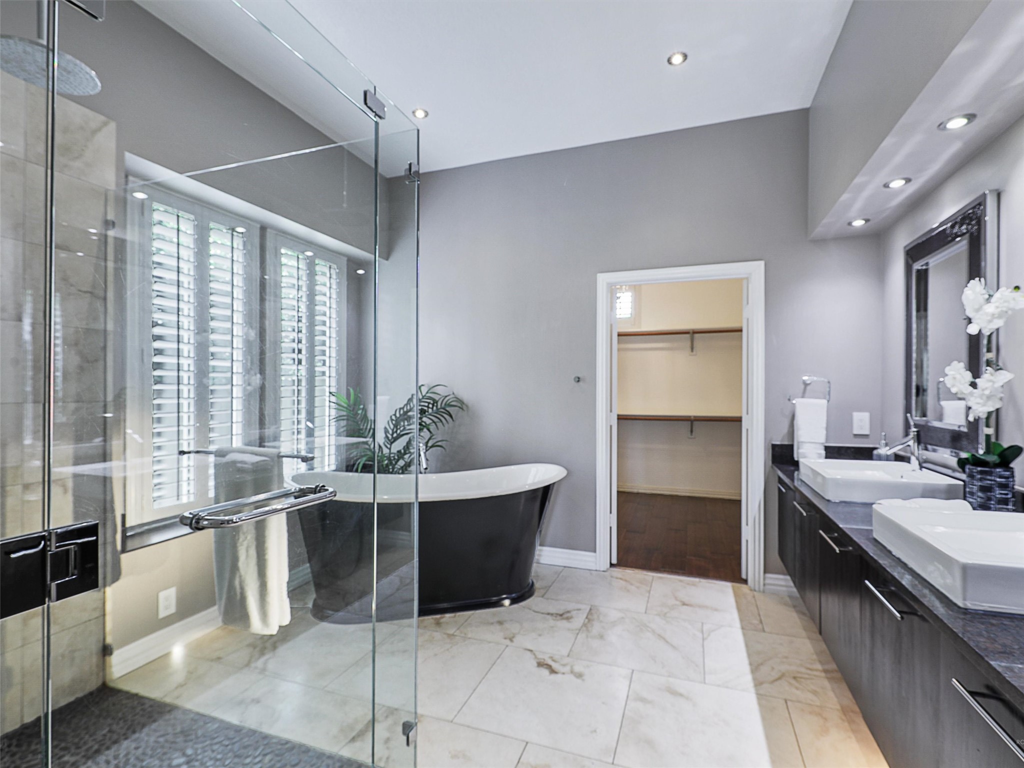 918 Midland Creek Drive