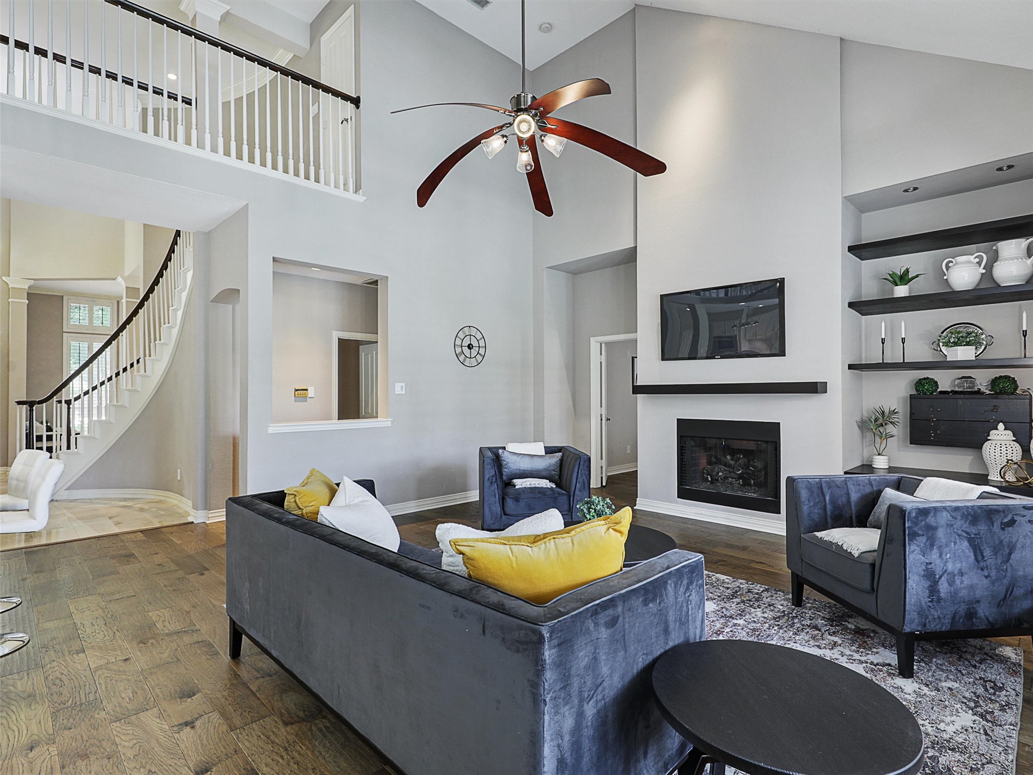 918 Midland Creek Drive