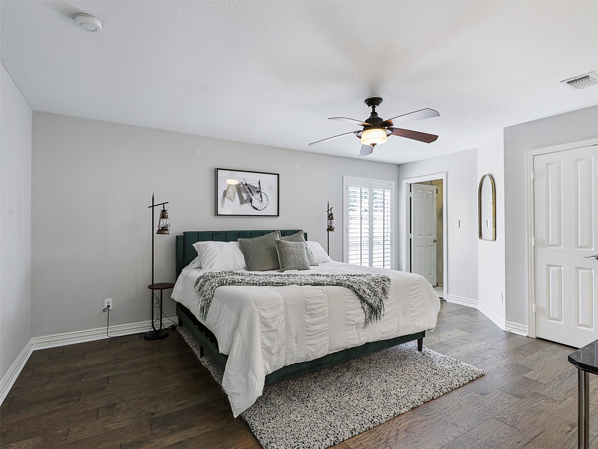 918 Midland Creek Drive