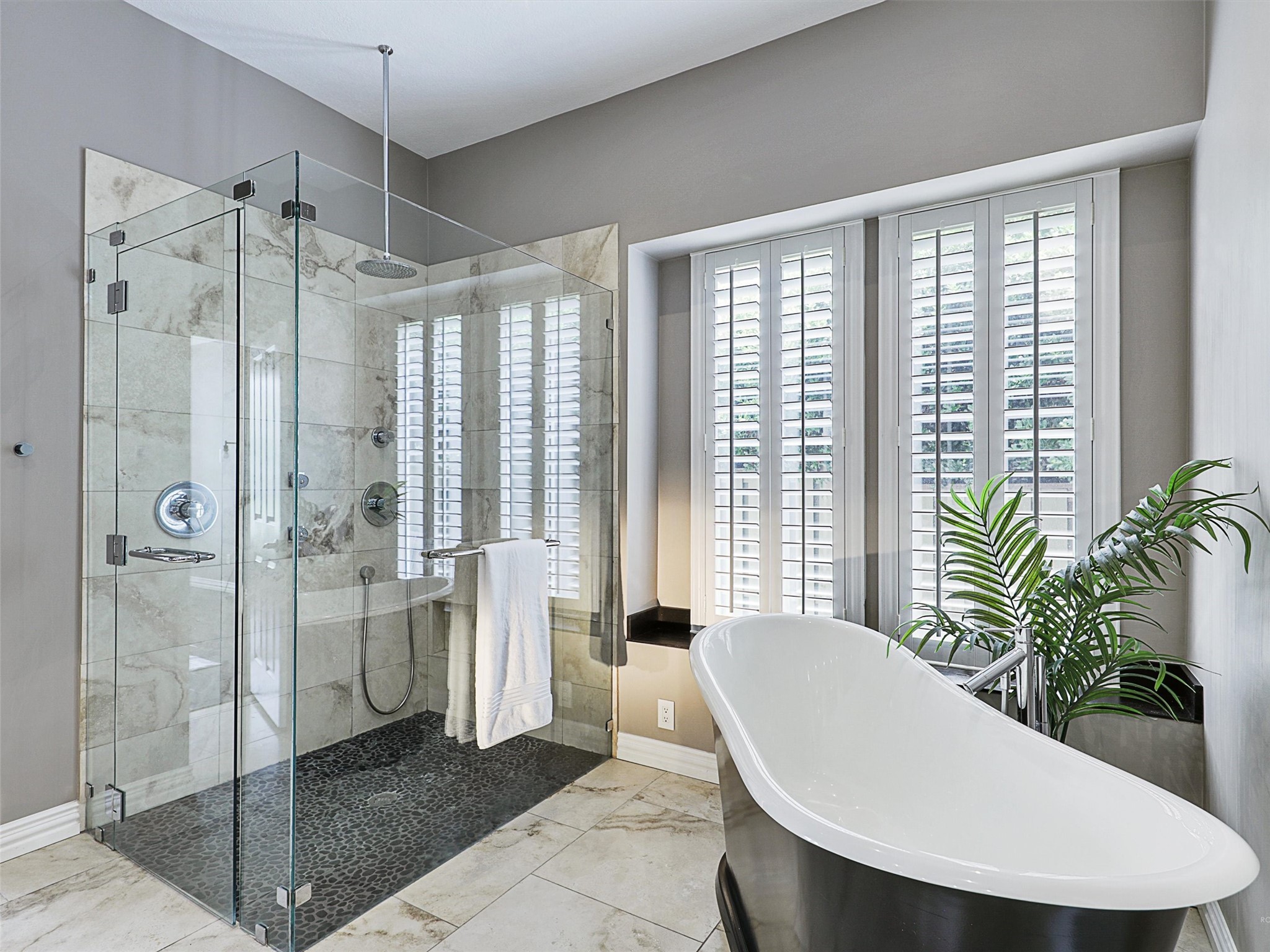 918 Midland Creek Drive