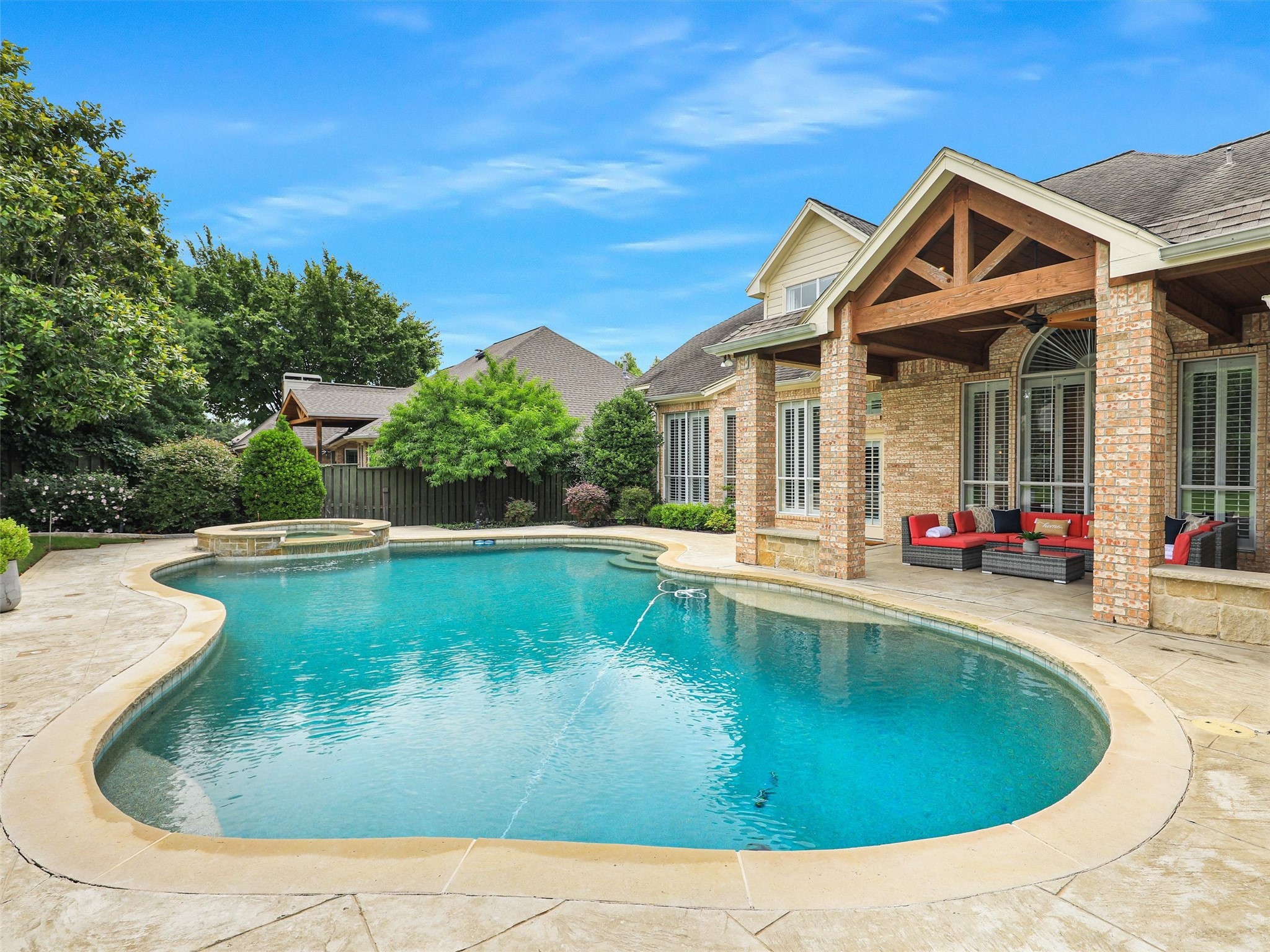 918 Midland Creek Drive