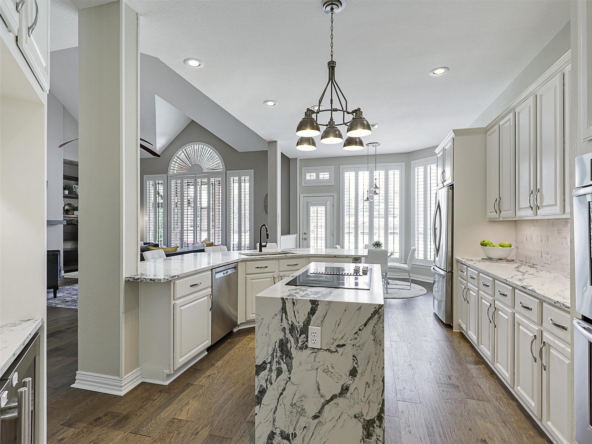 918 Midland Creek Drive