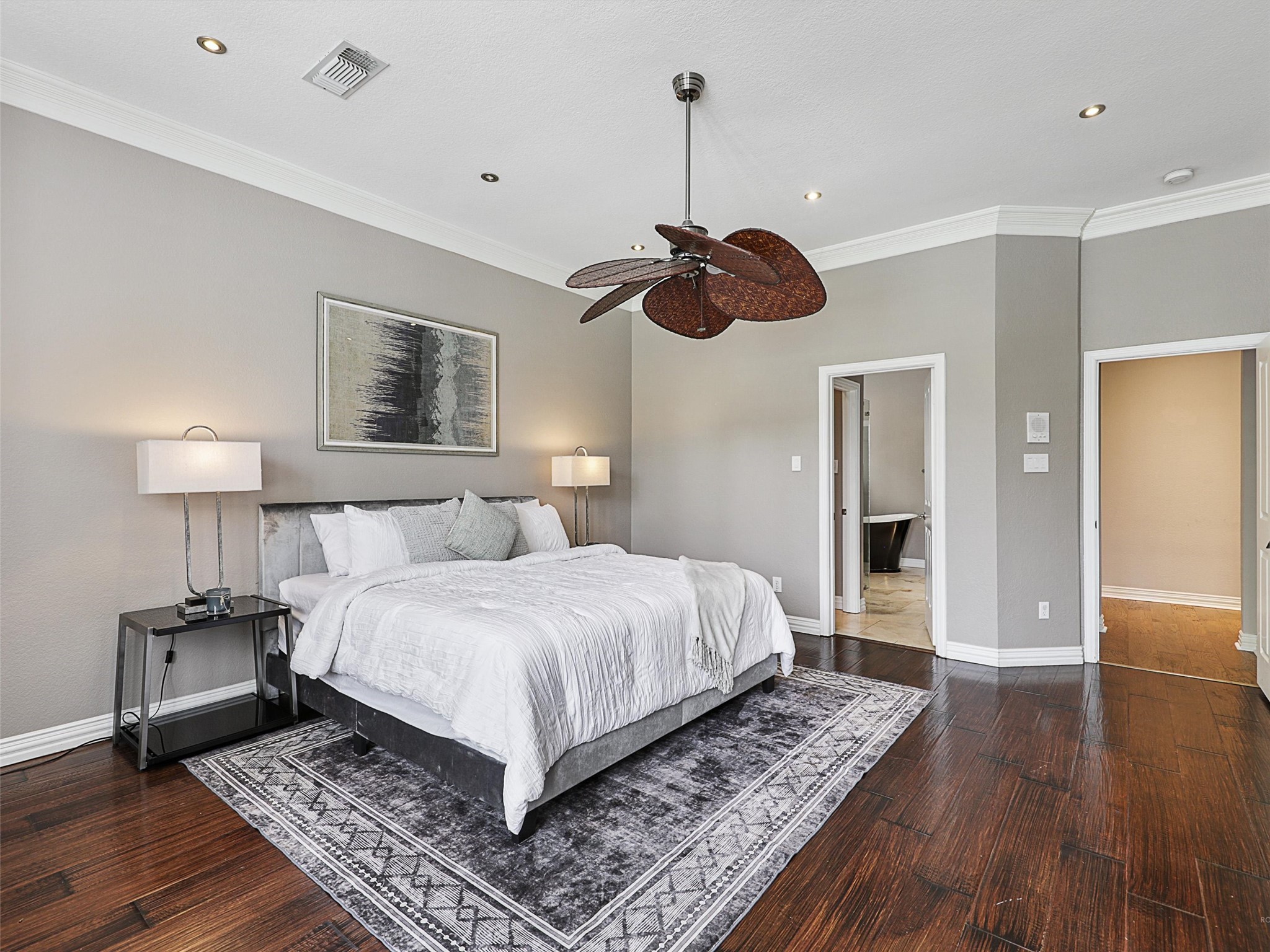 918 Midland Creek Drive