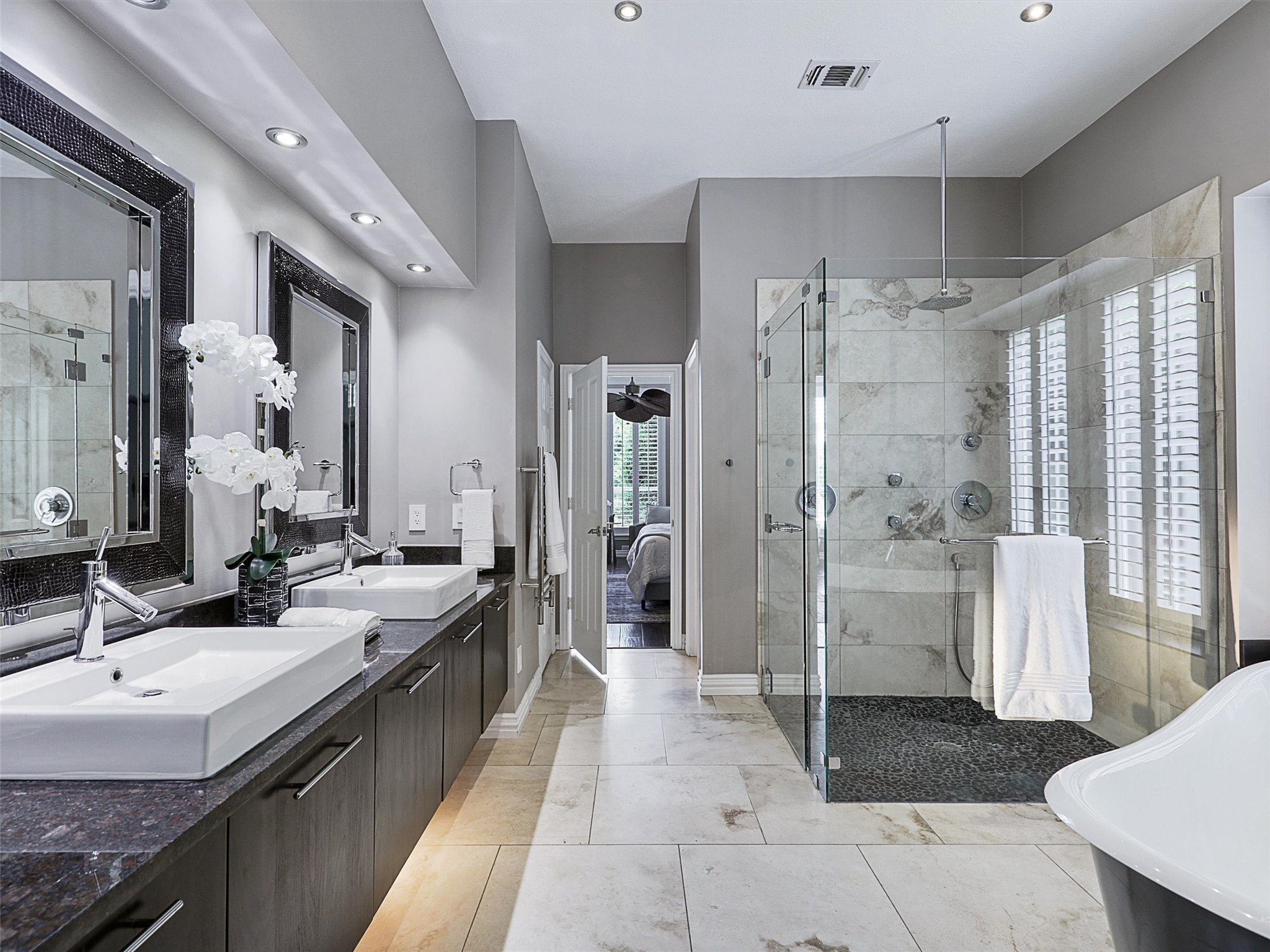 918 Midland Creek Drive