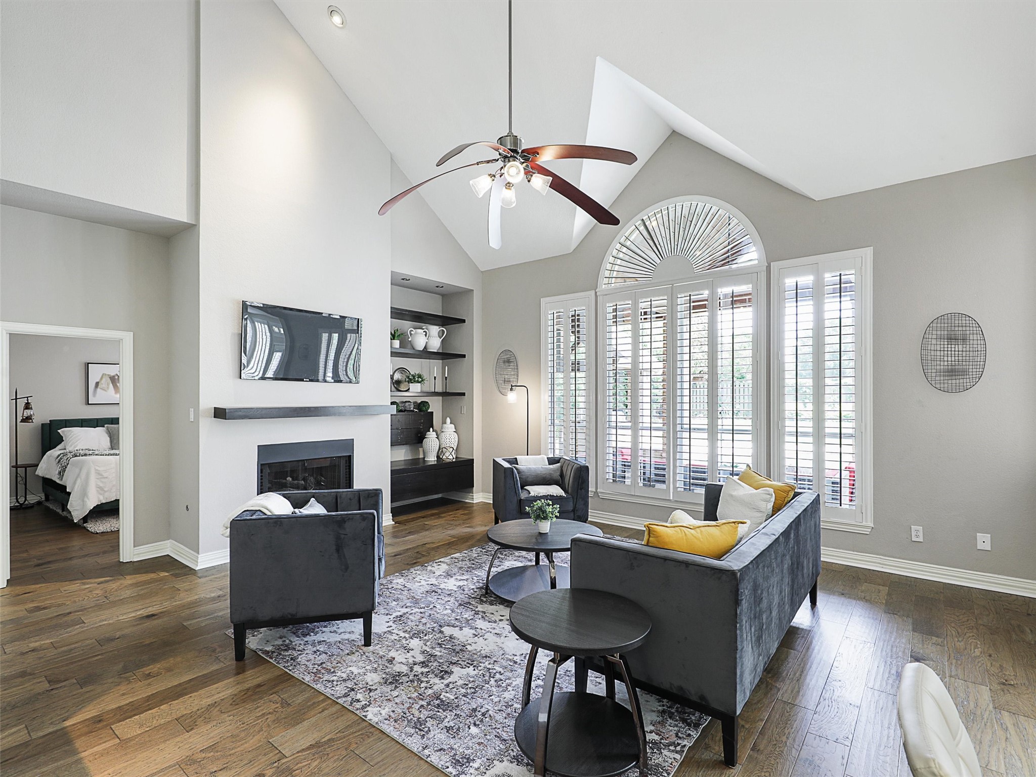 918 Midland Creek Drive