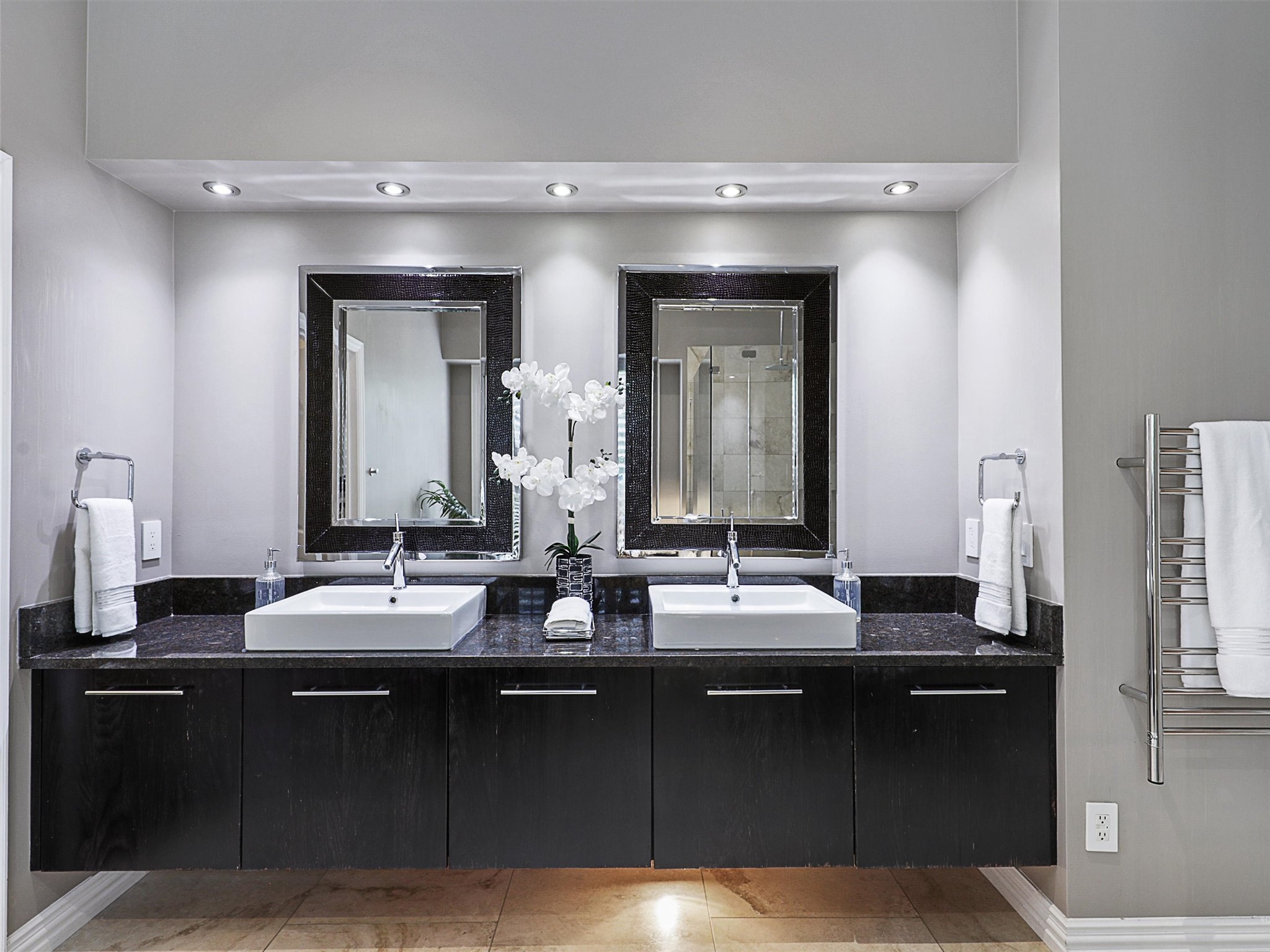 918 Midland Creek Drive