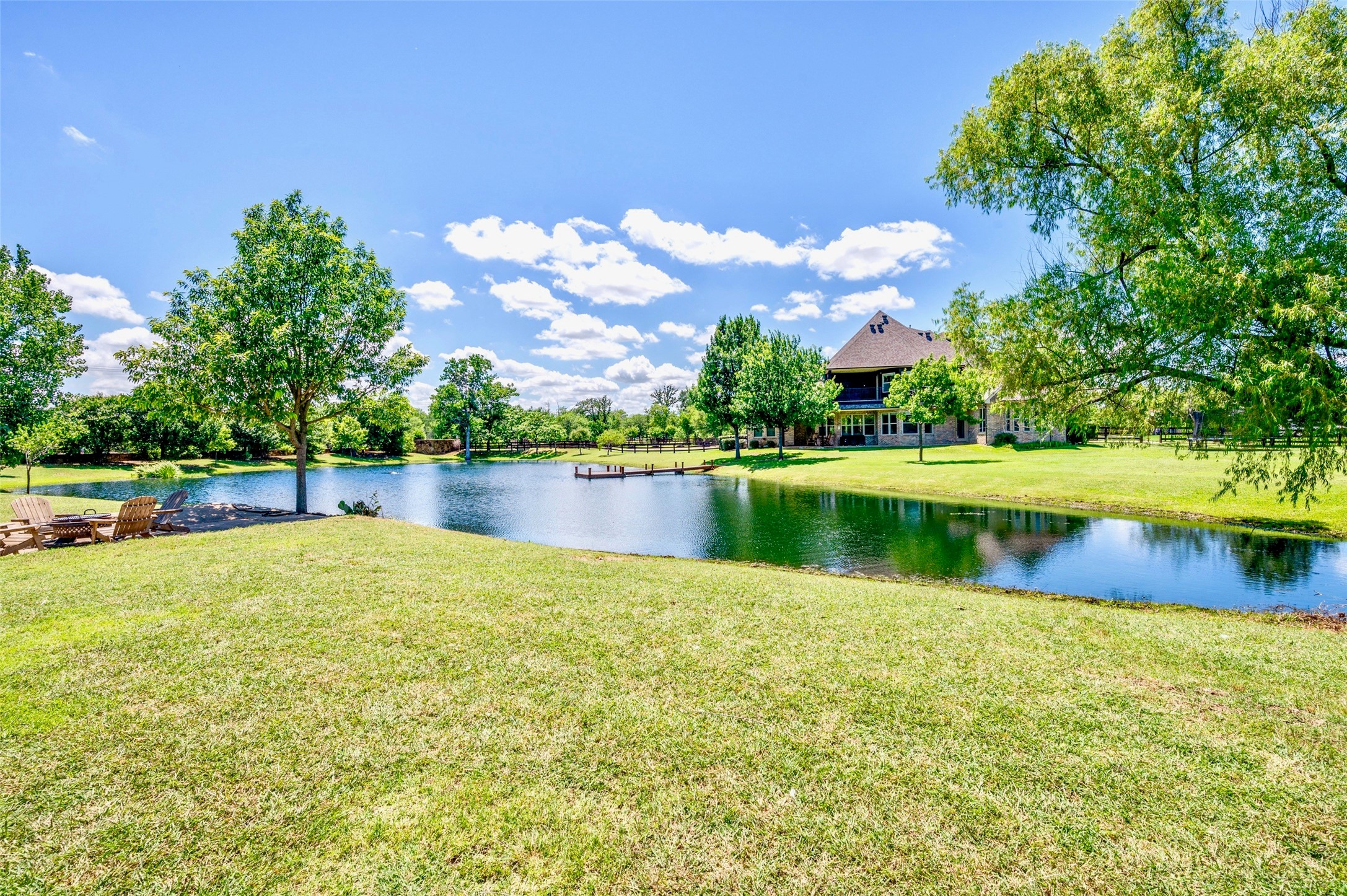 800 Manor Drive