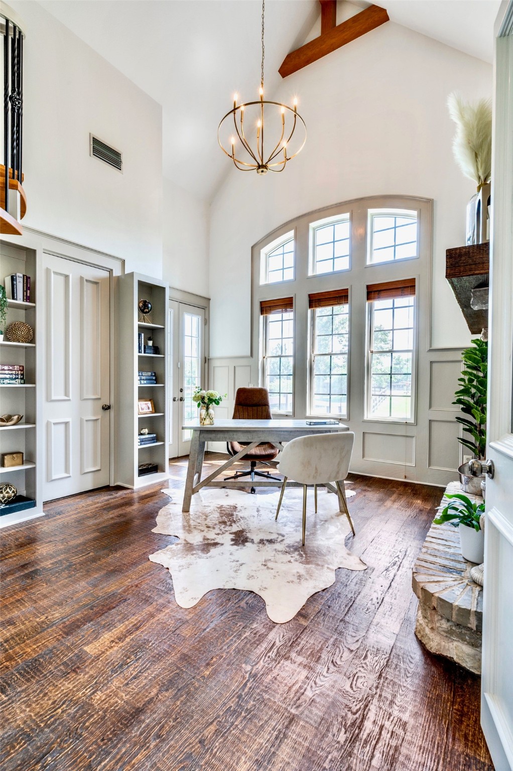 800 Manor Drive