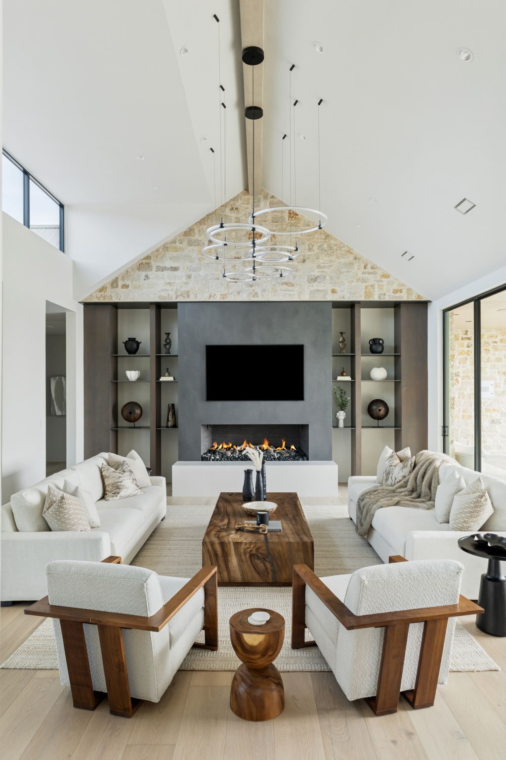 2645 Magnolia Circle