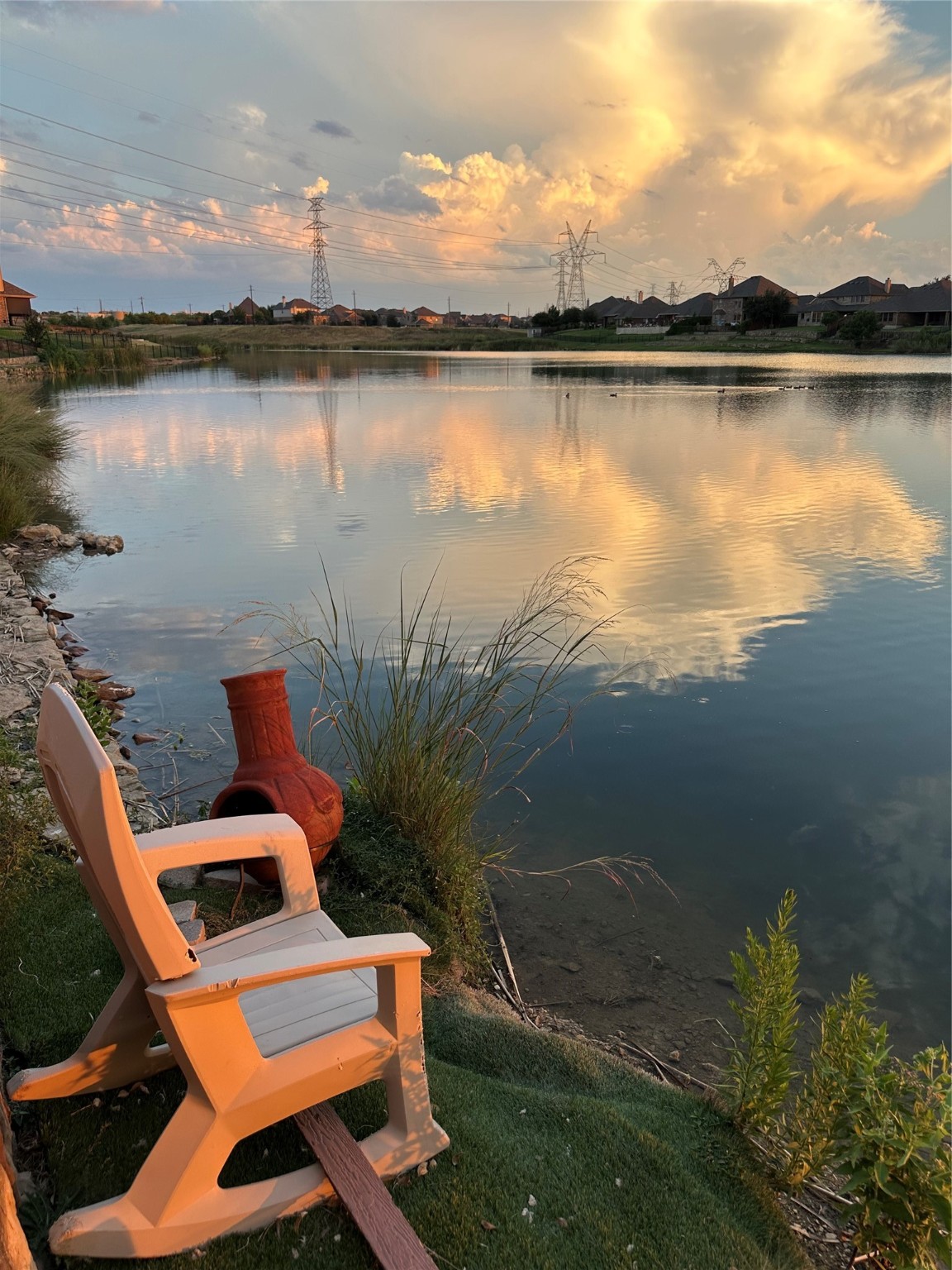 4568 Lakeside Hollow Street