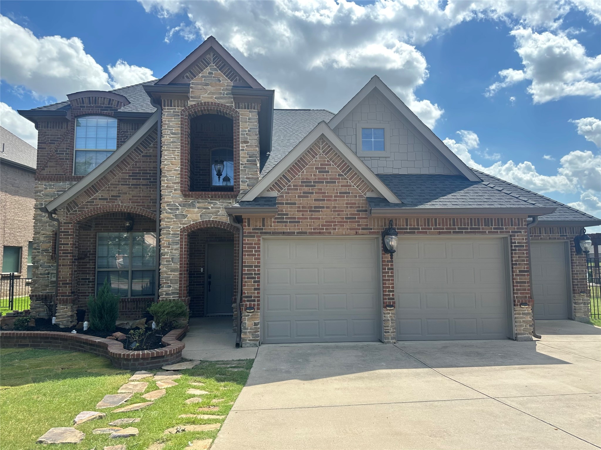 4568 Lakeside Hollow Street