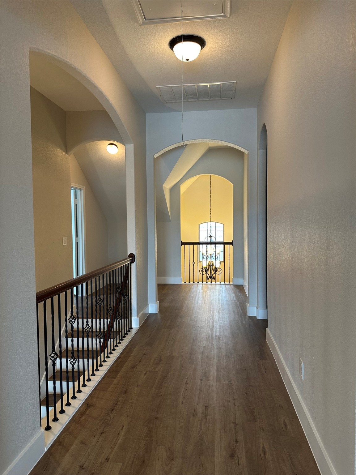 4568 Lakeside Hollow Street