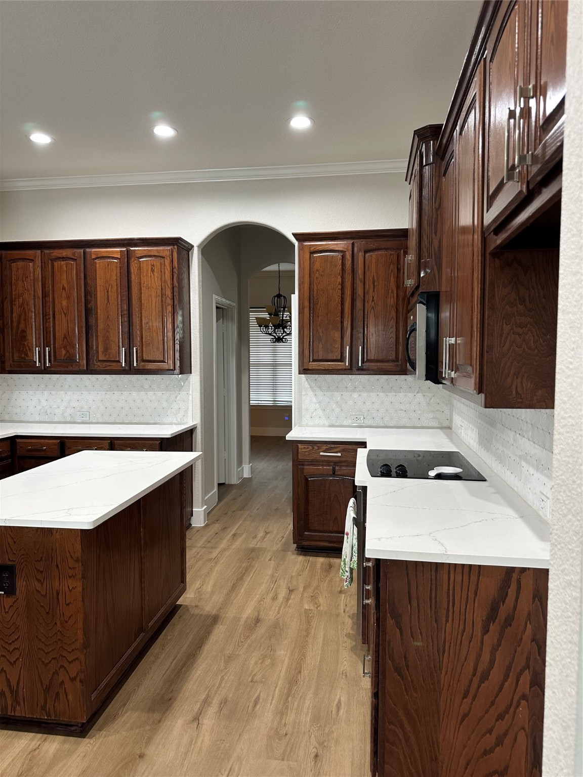 4568 Lakeside Hollow Street