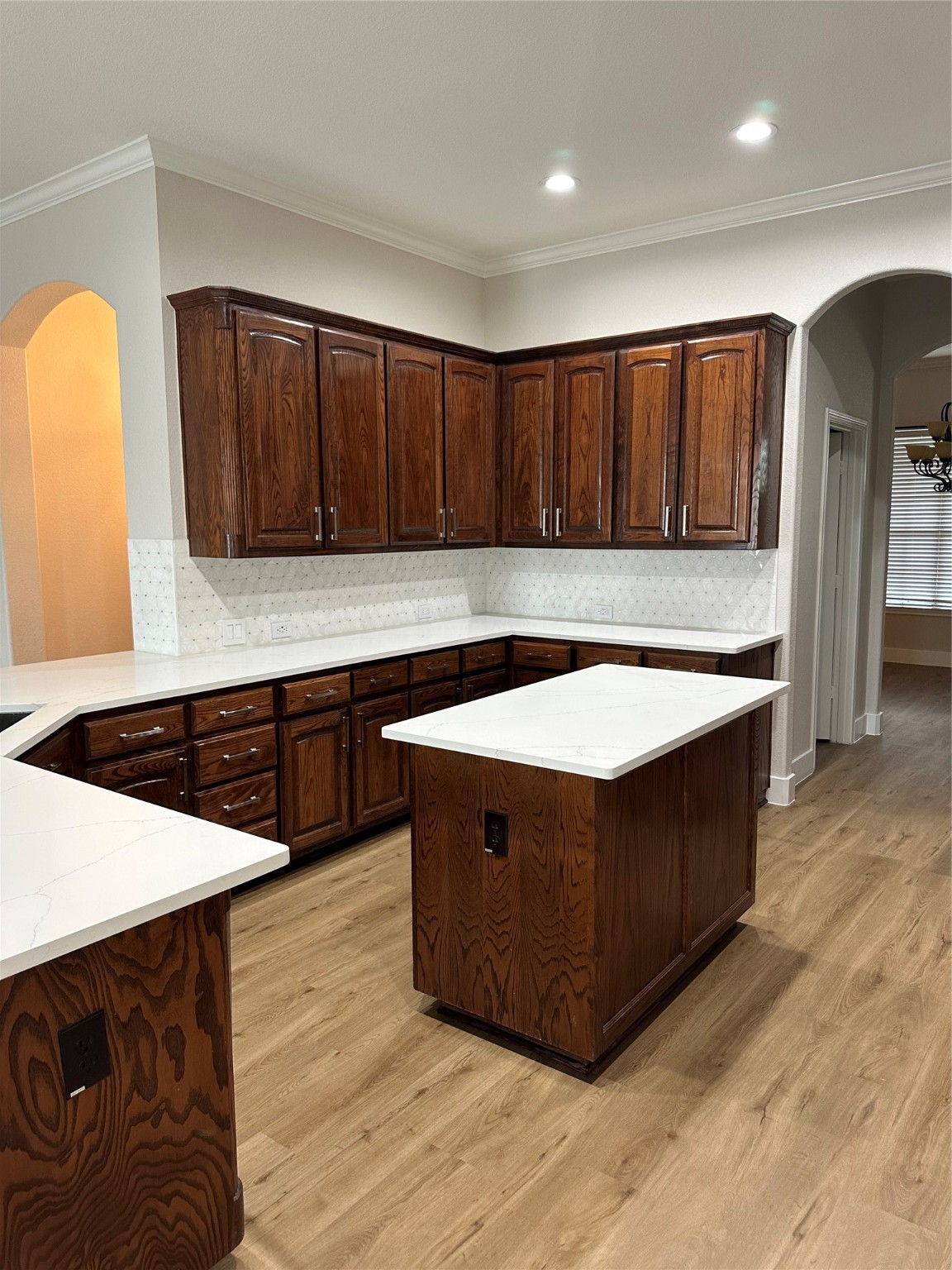 4568 Lakeside Hollow Street