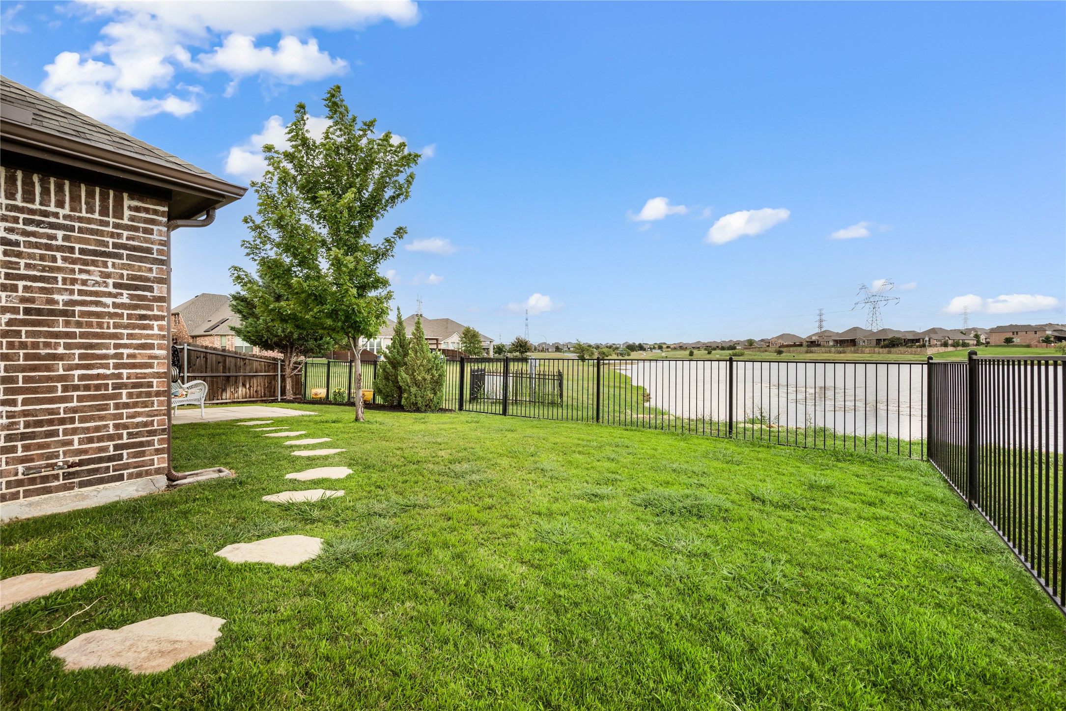 4404 Green Teal Street