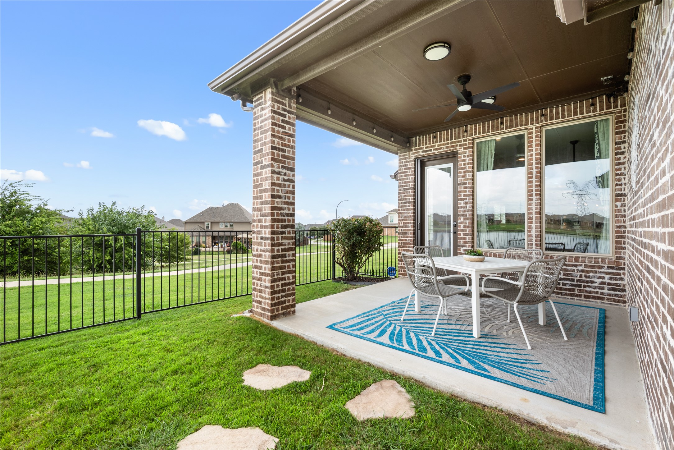 4404 Green Teal Street