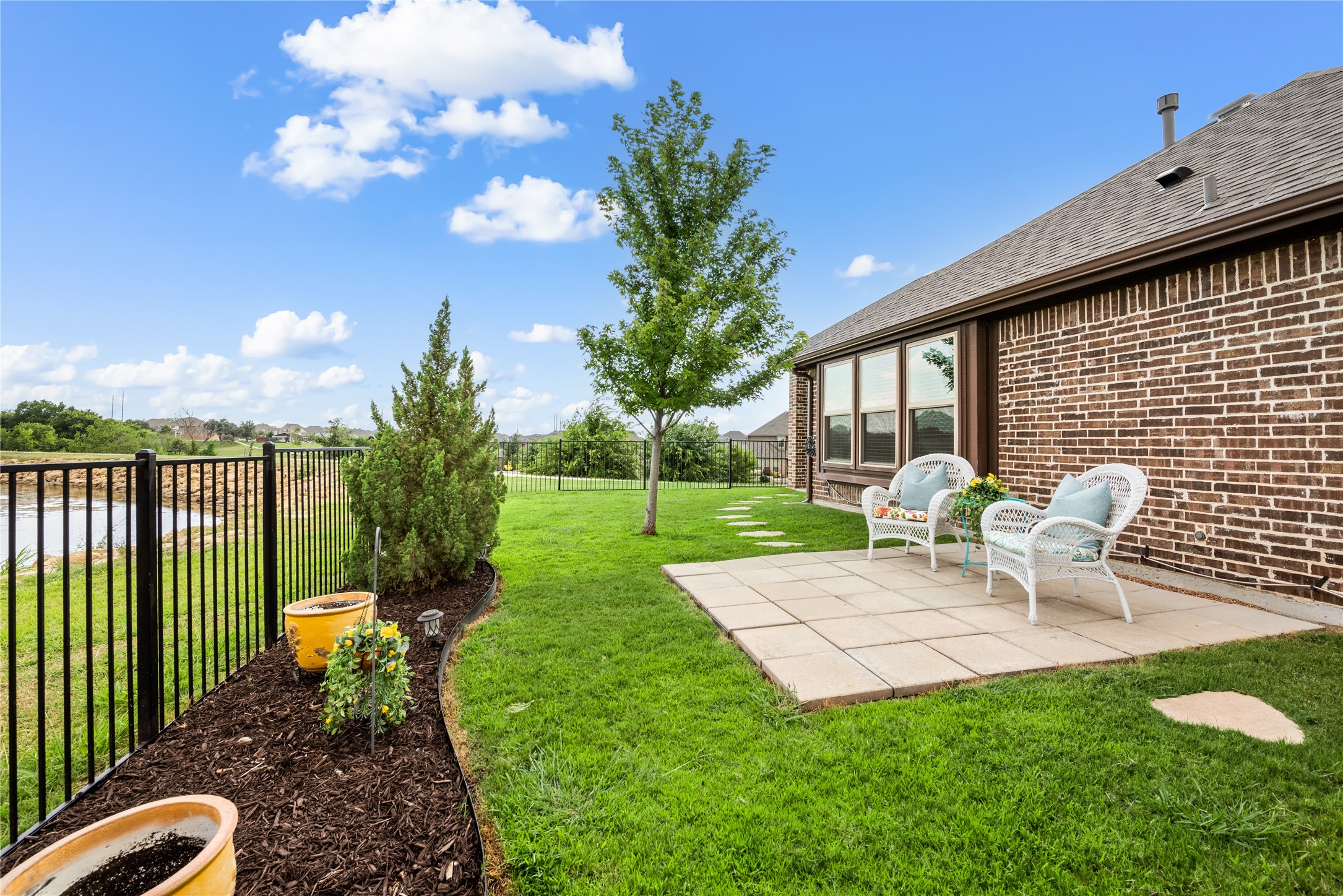 4404 Green Teal Street