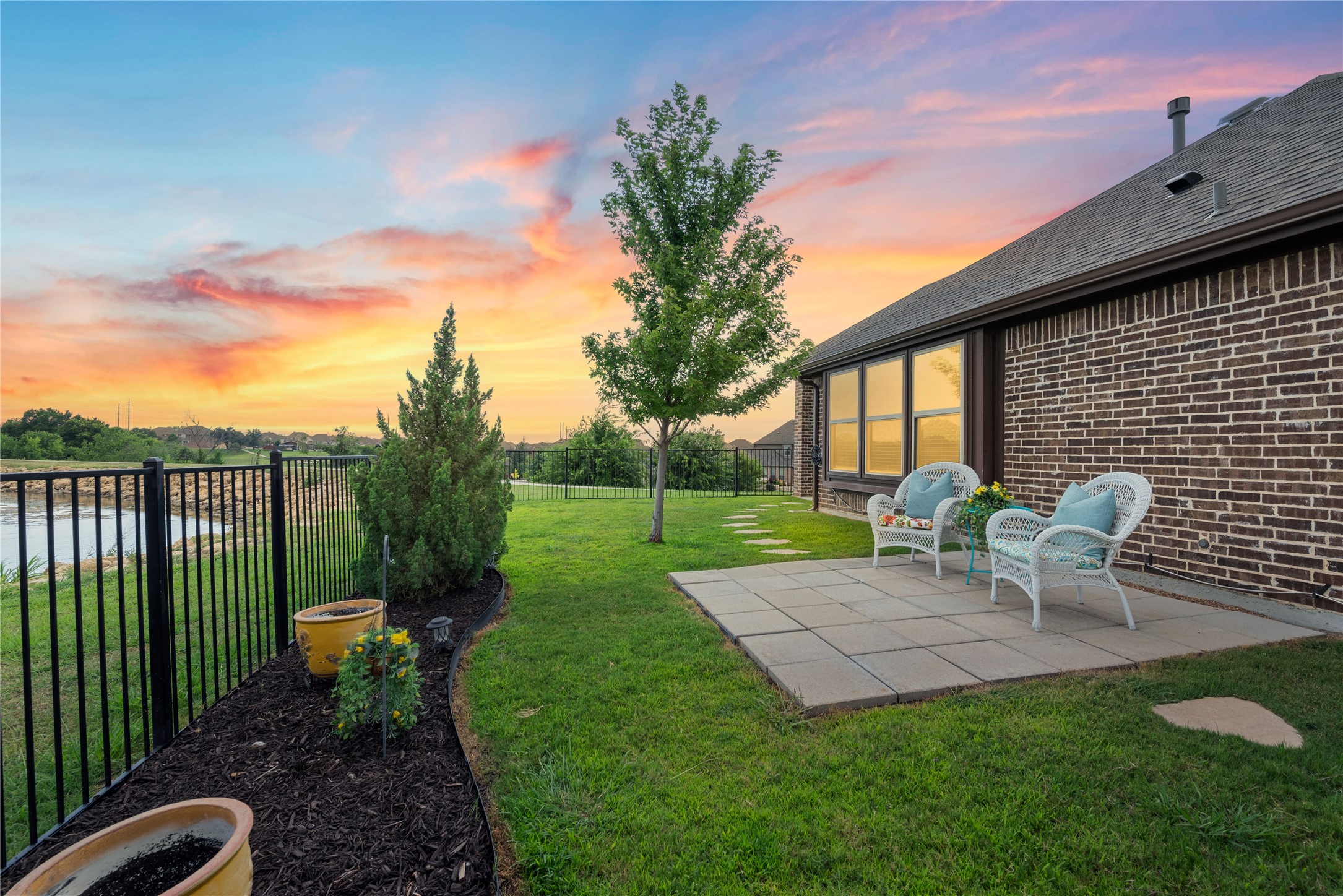 4404 Green Teal Street