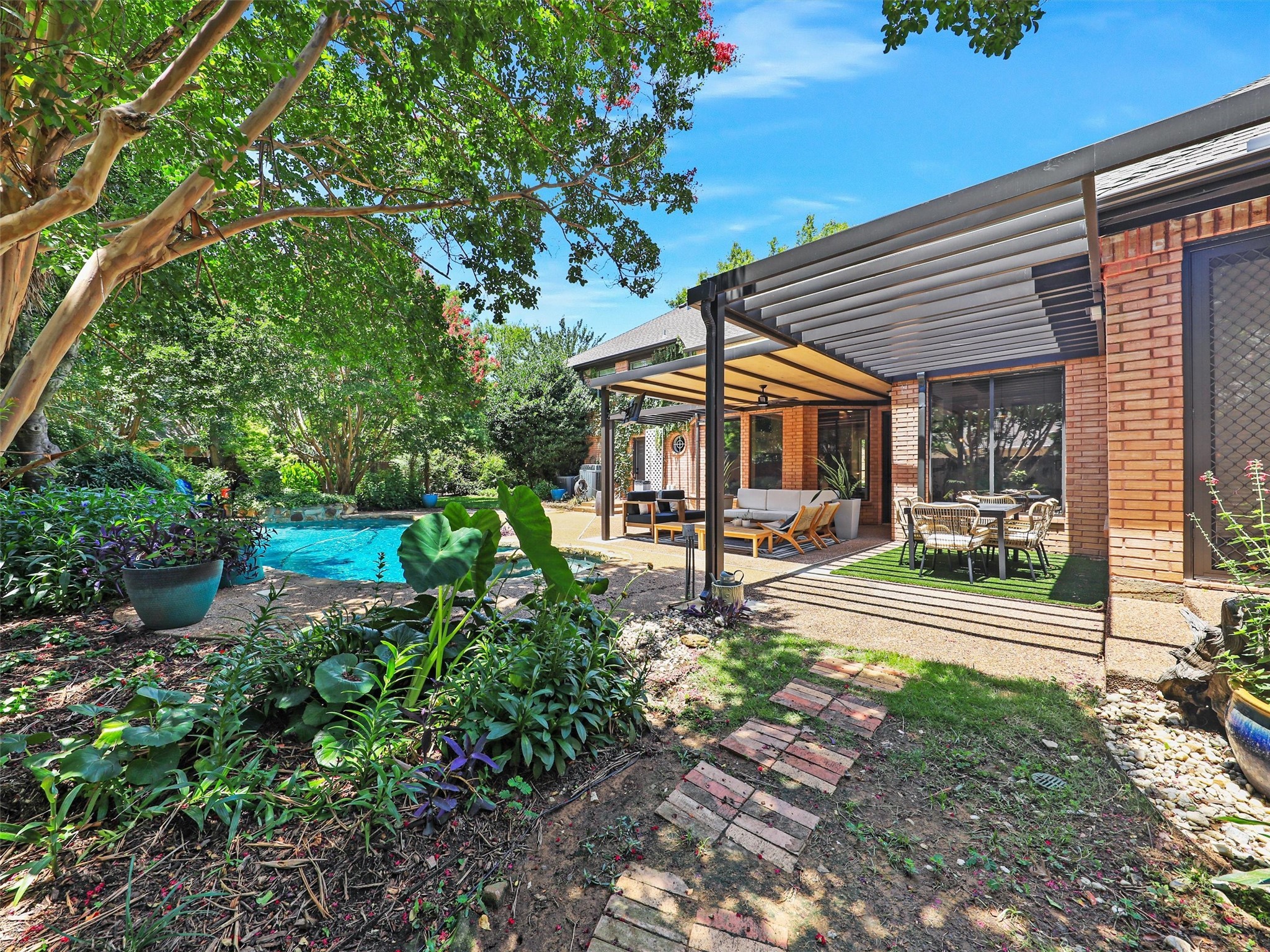 7306 Pebble Hill Drive