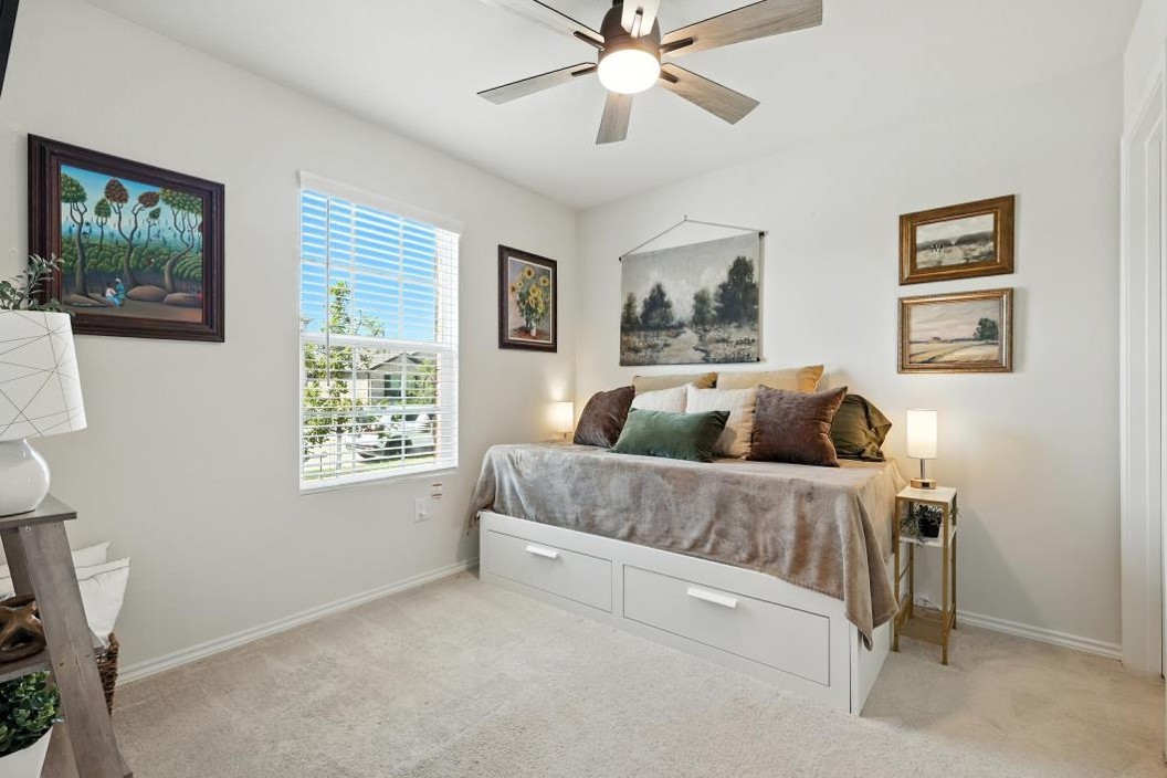 1945 Huisache Street