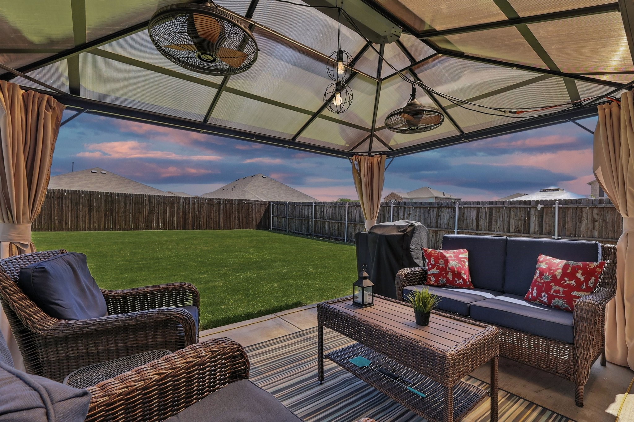 1945 Huisache Street