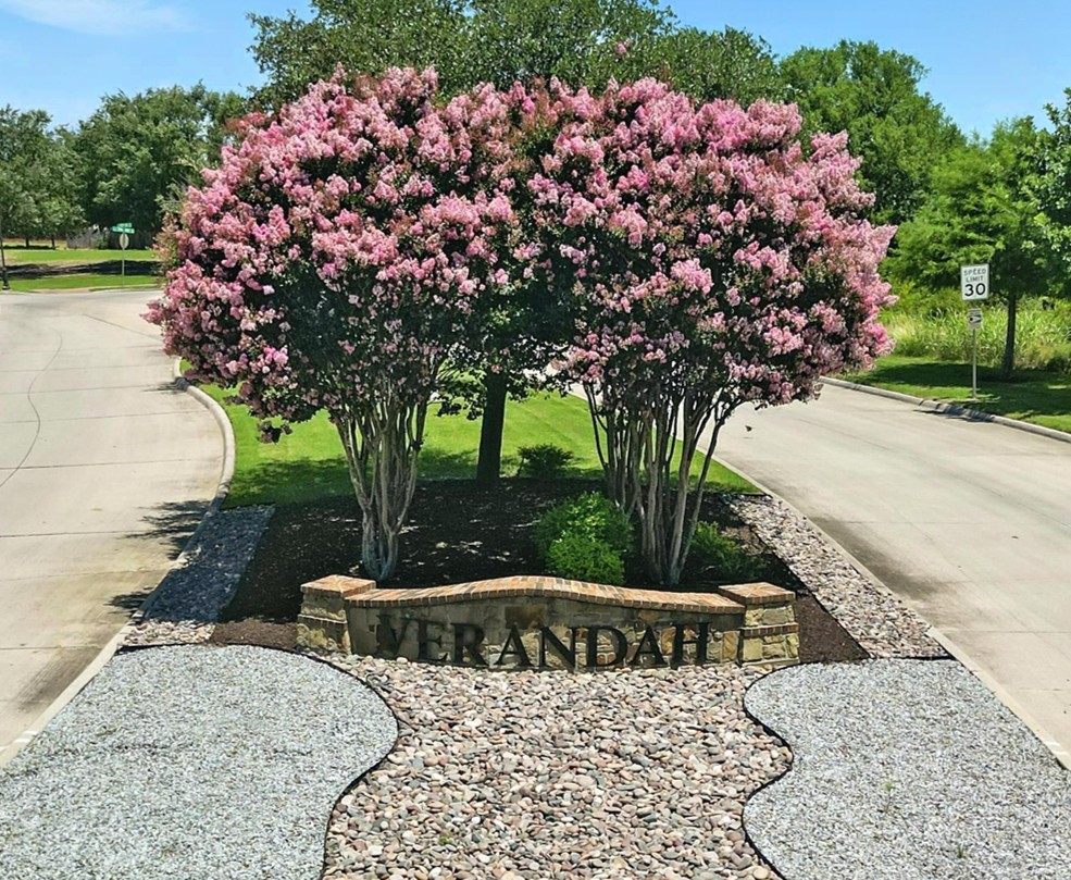 1945 Huisache Street