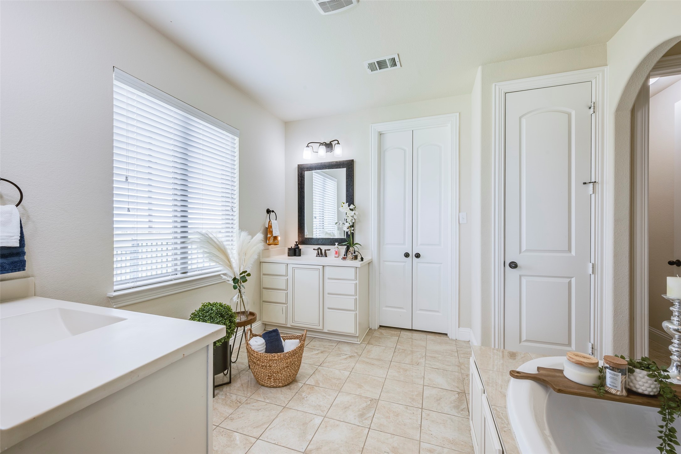 14901 Seventeen Lakes Boulevard