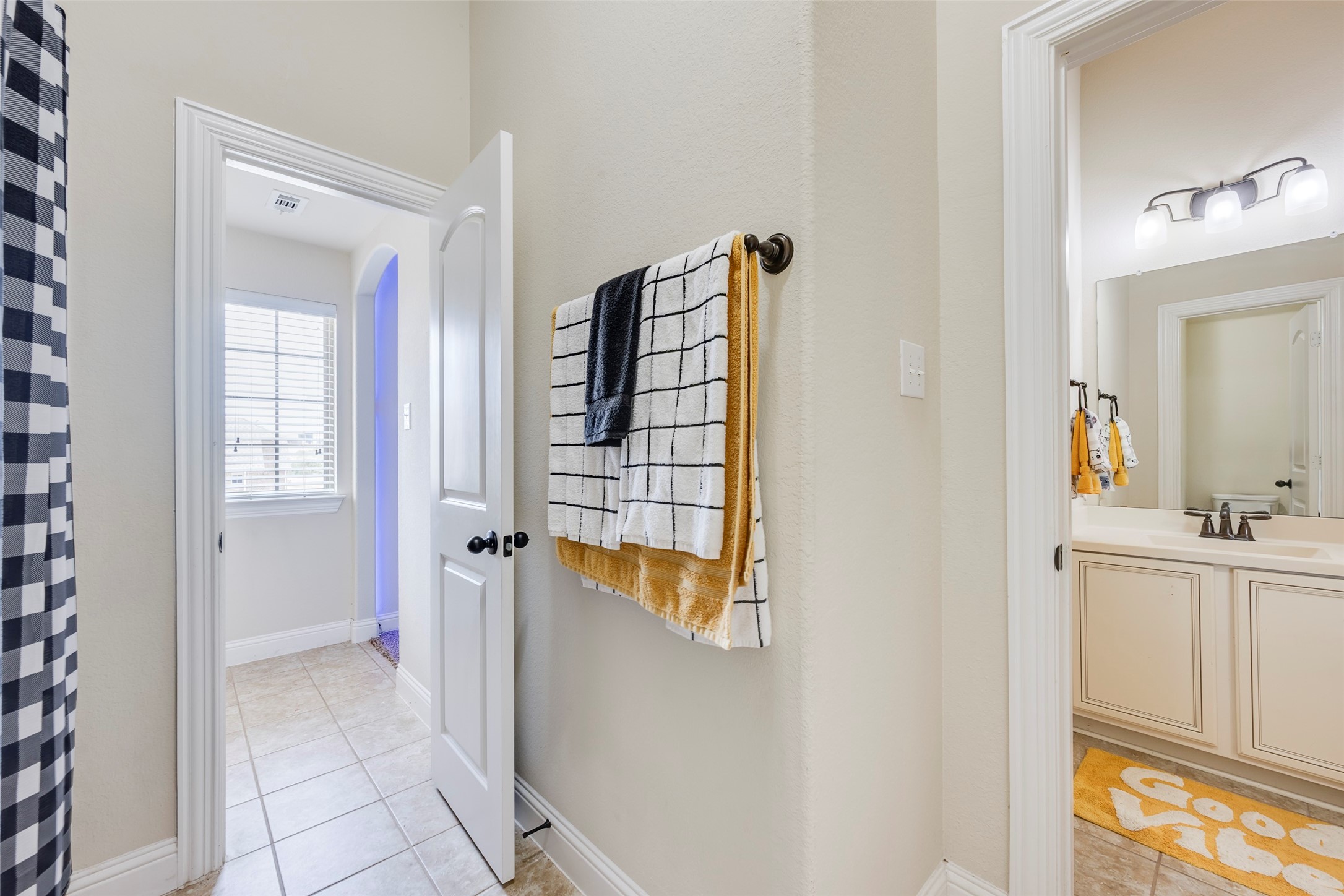 14901 Seventeen Lakes Boulevard