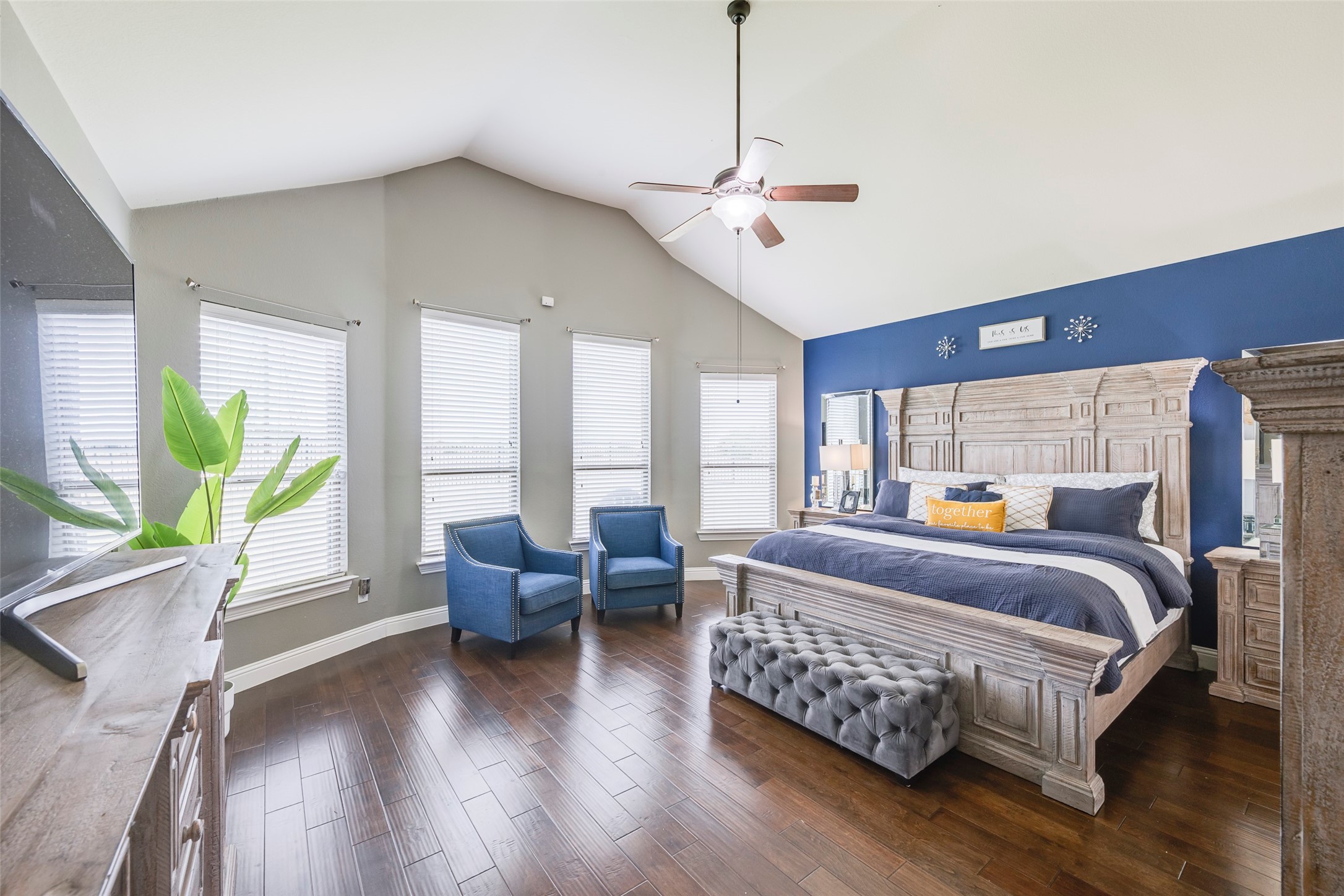 14901 Seventeen Lakes Boulevard