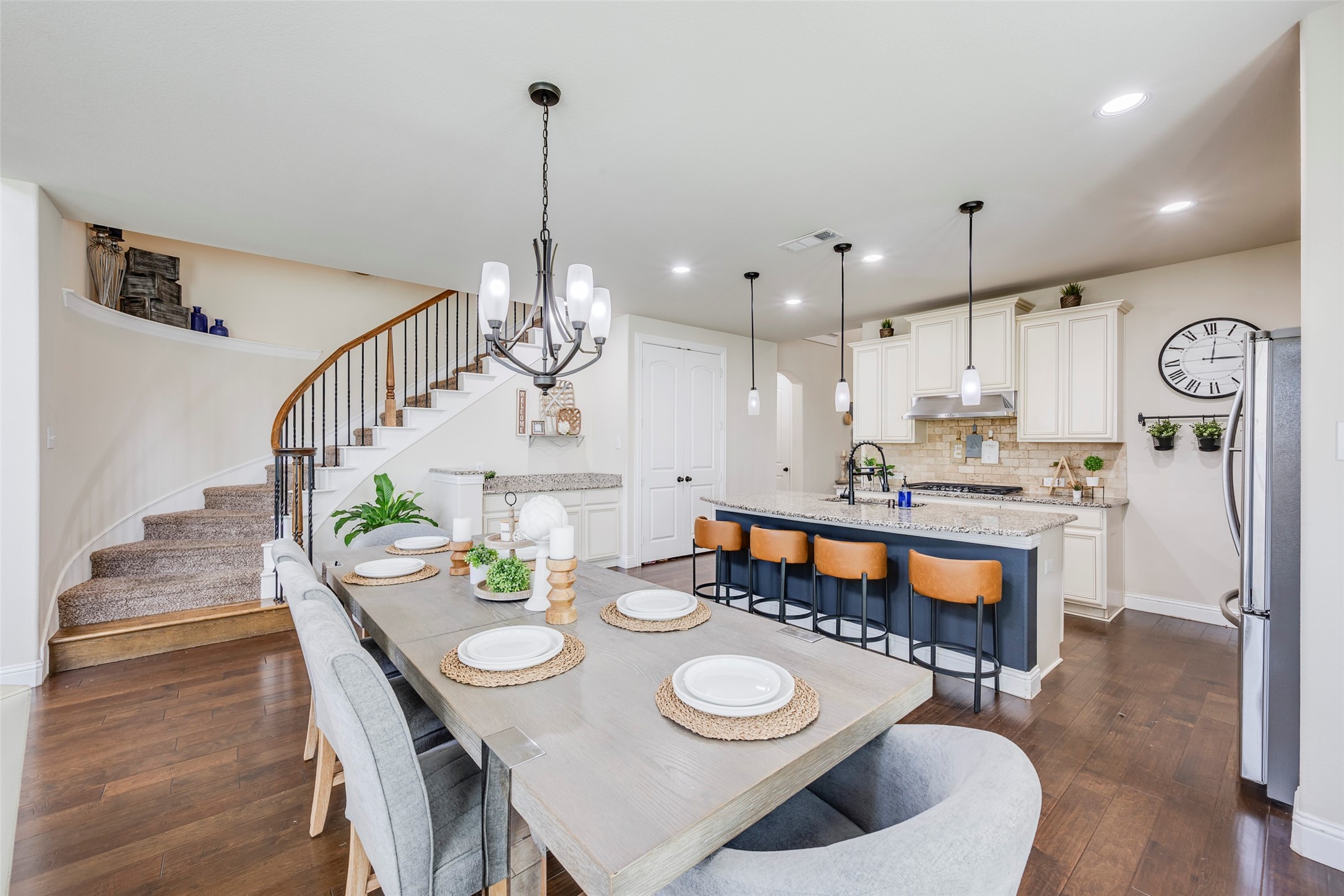 14901 Seventeen Lakes Boulevard