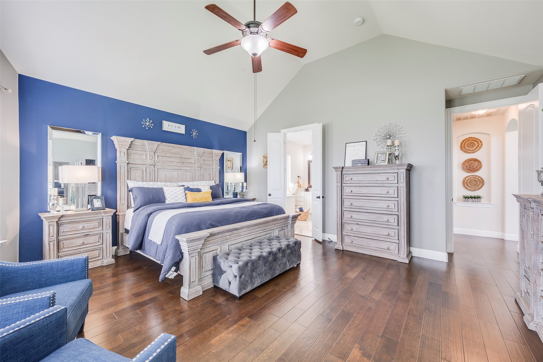 14901 Seventeen Lakes Boulevard