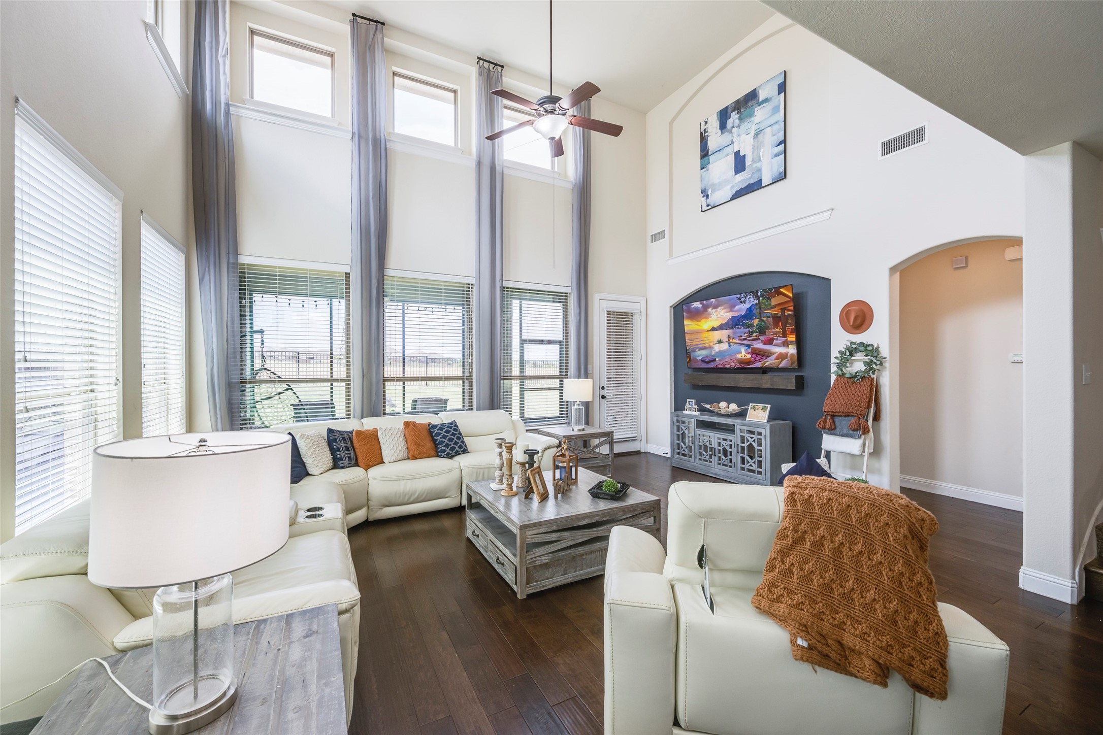 14901 Seventeen Lakes Boulevard