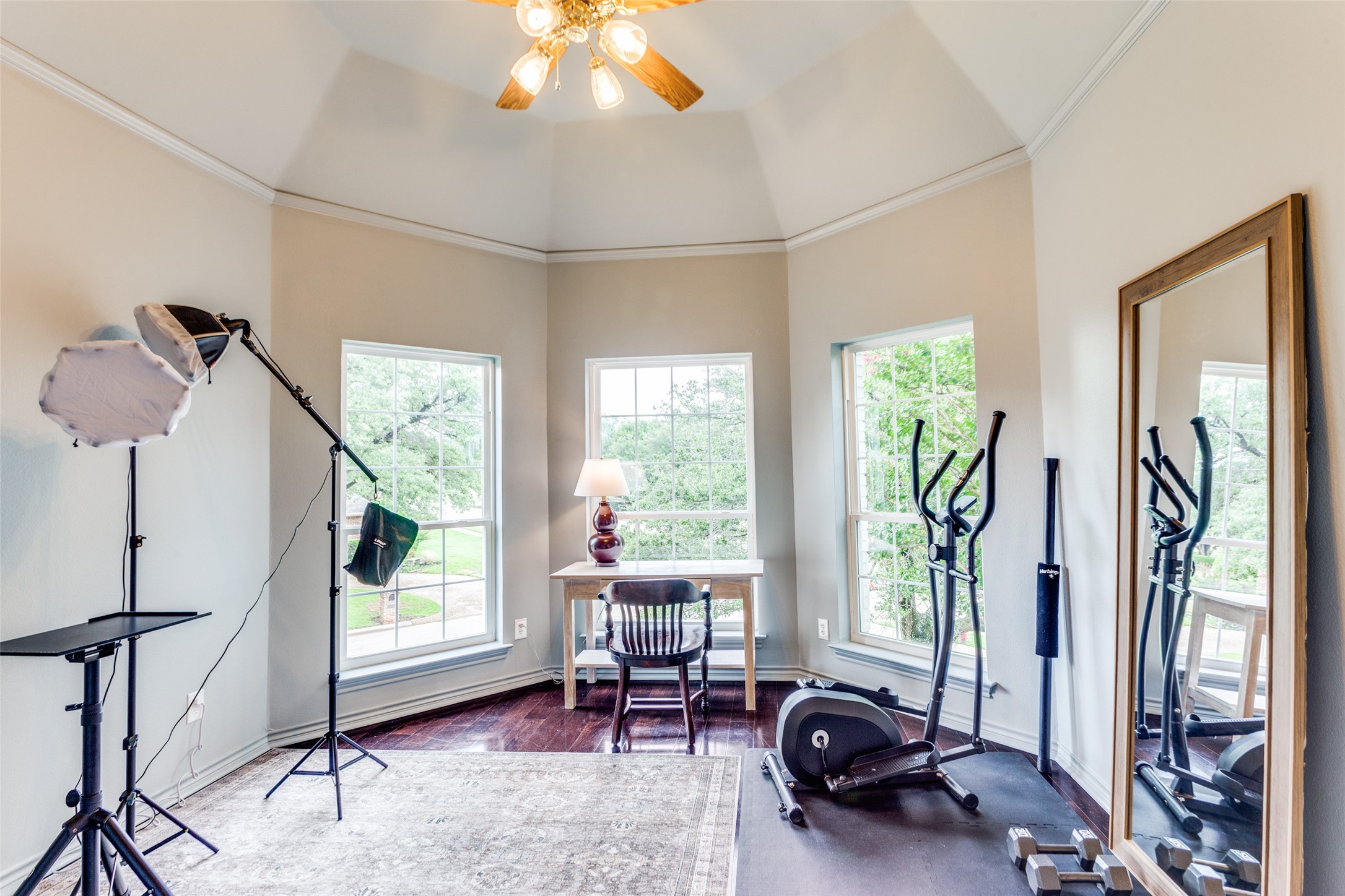 3305 St Albans Circle