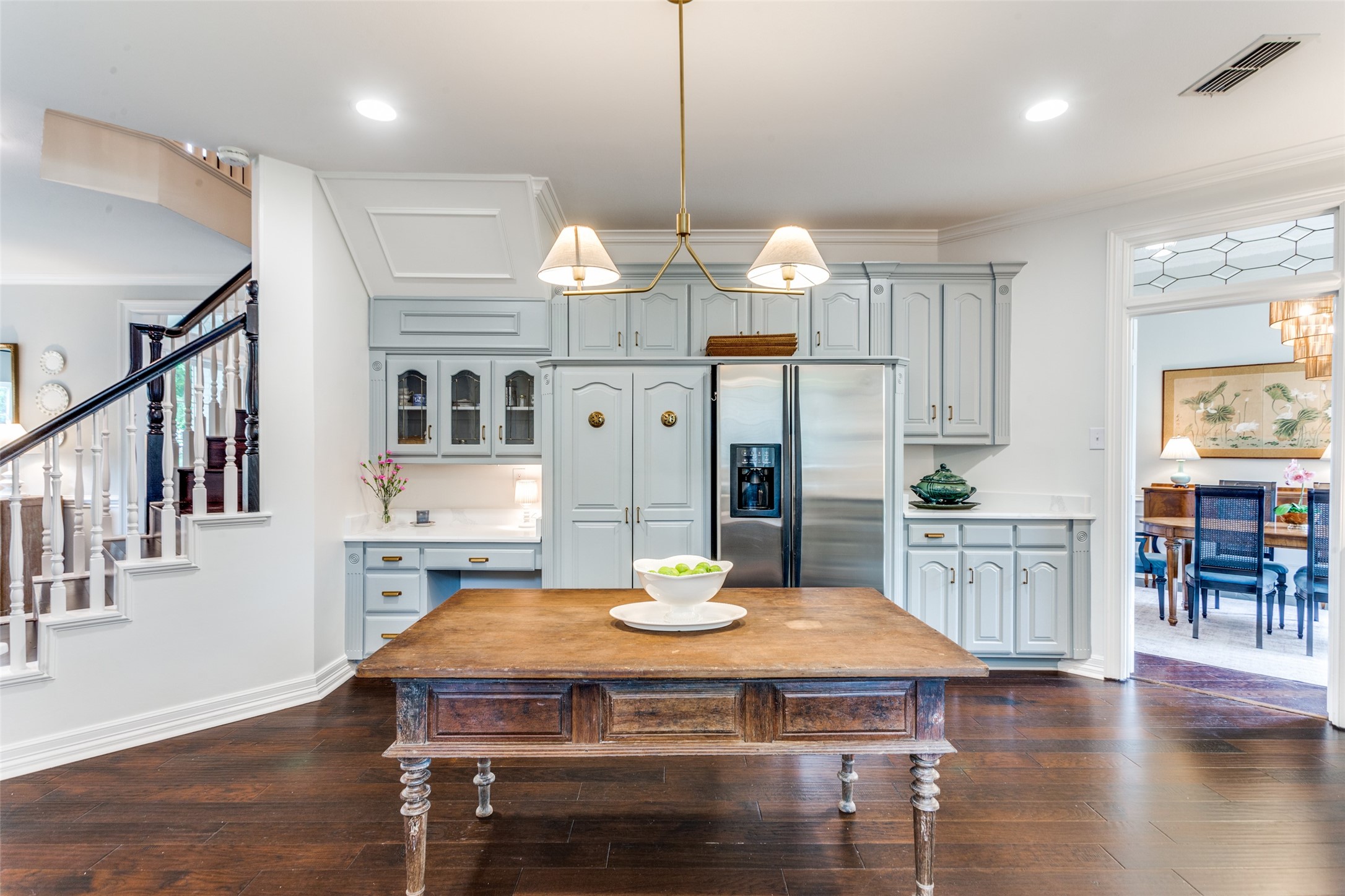 3305 St Albans Circle