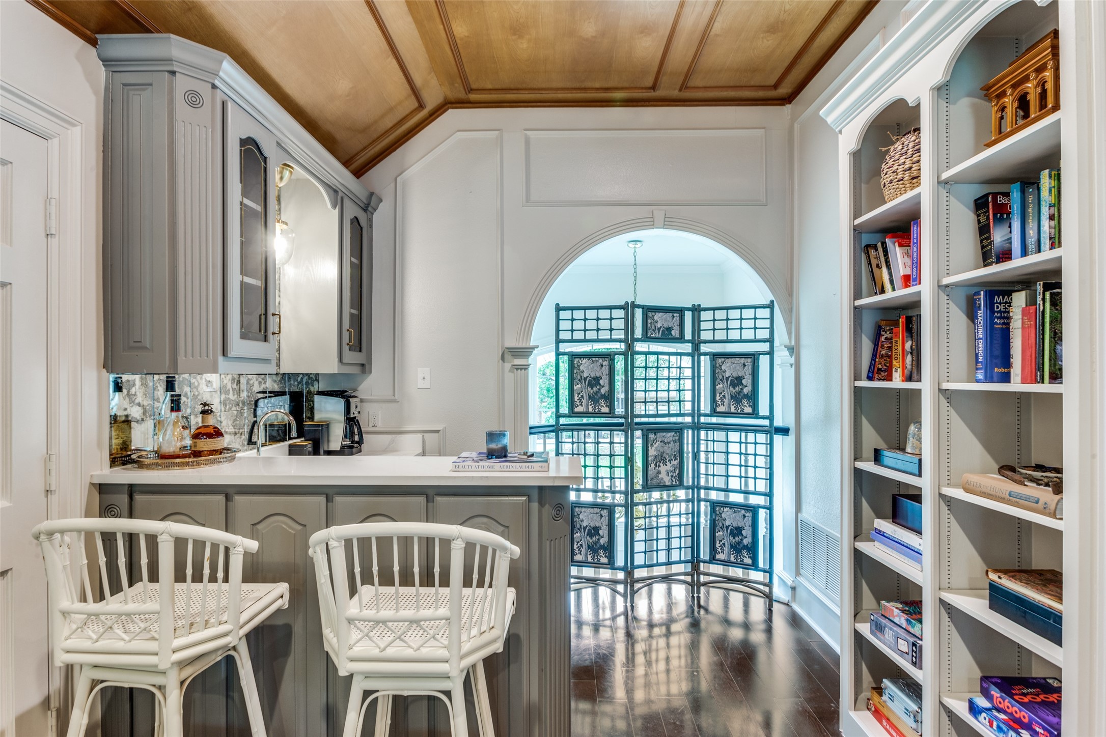 3305 St Albans Circle