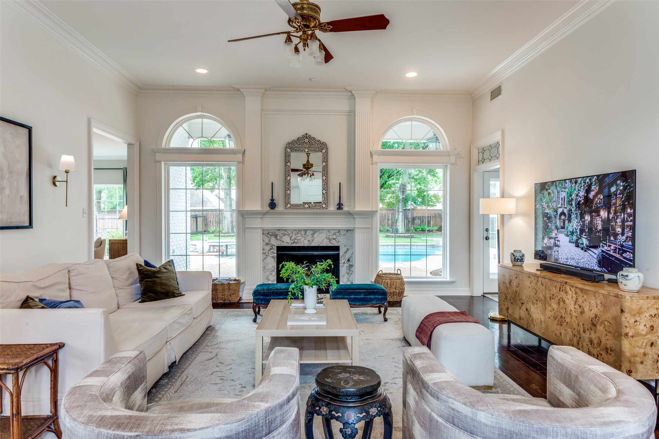 3305 St Albans Circle