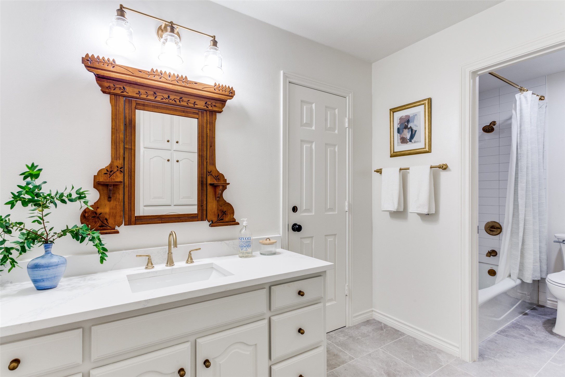 3305 St Albans Circle